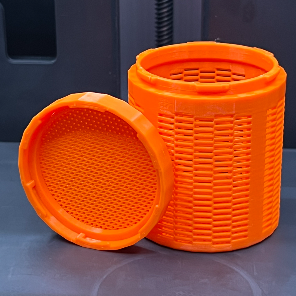 Knitted silica gel container