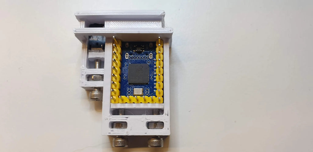 Dactyl Manuform External Holder for RP2040-Zero