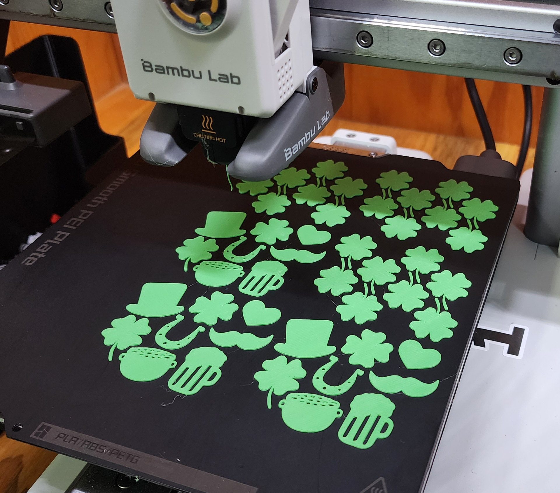 ✤ St. Patrick's Day Confetti ✤