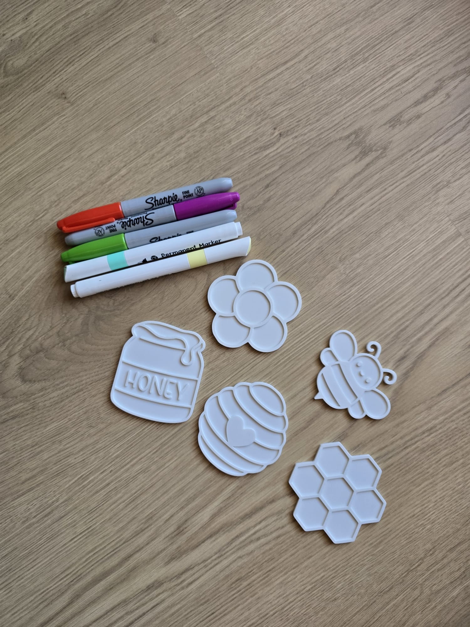 Cute Bee Honey Hive Comb Coloring Set Color