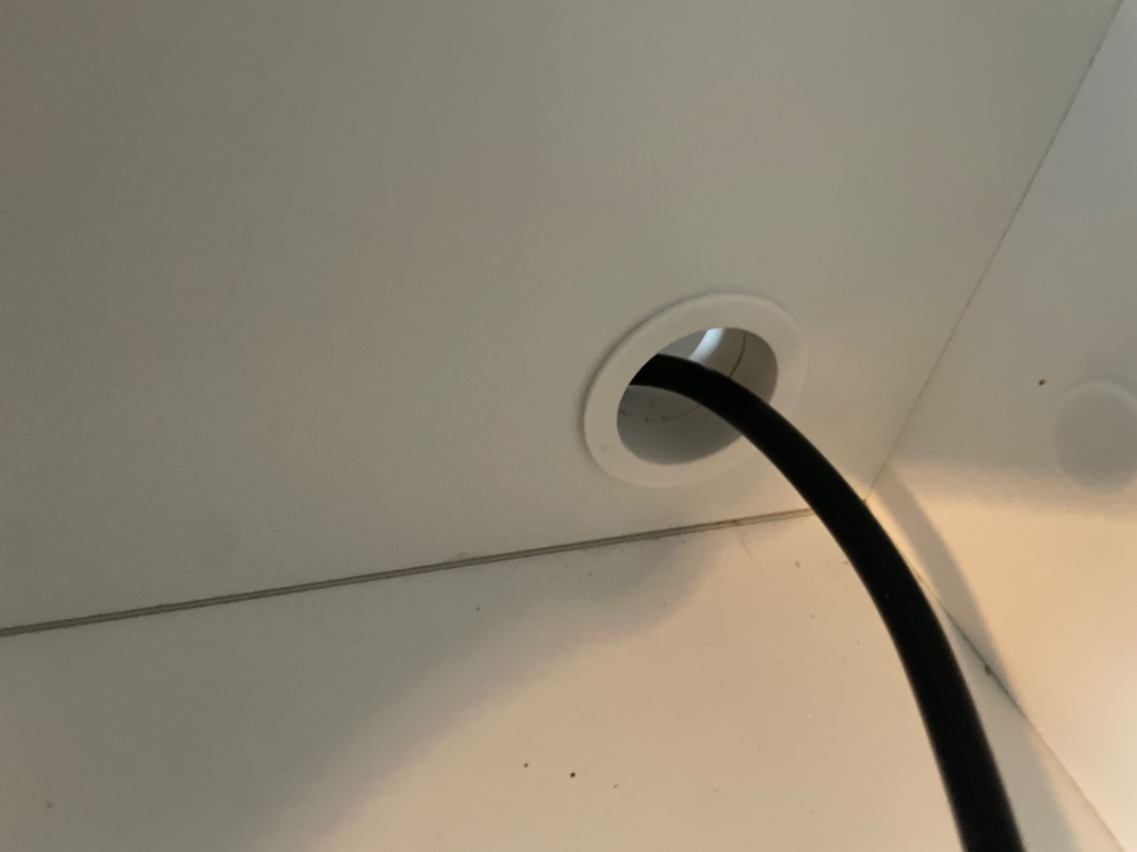 Cable grommet