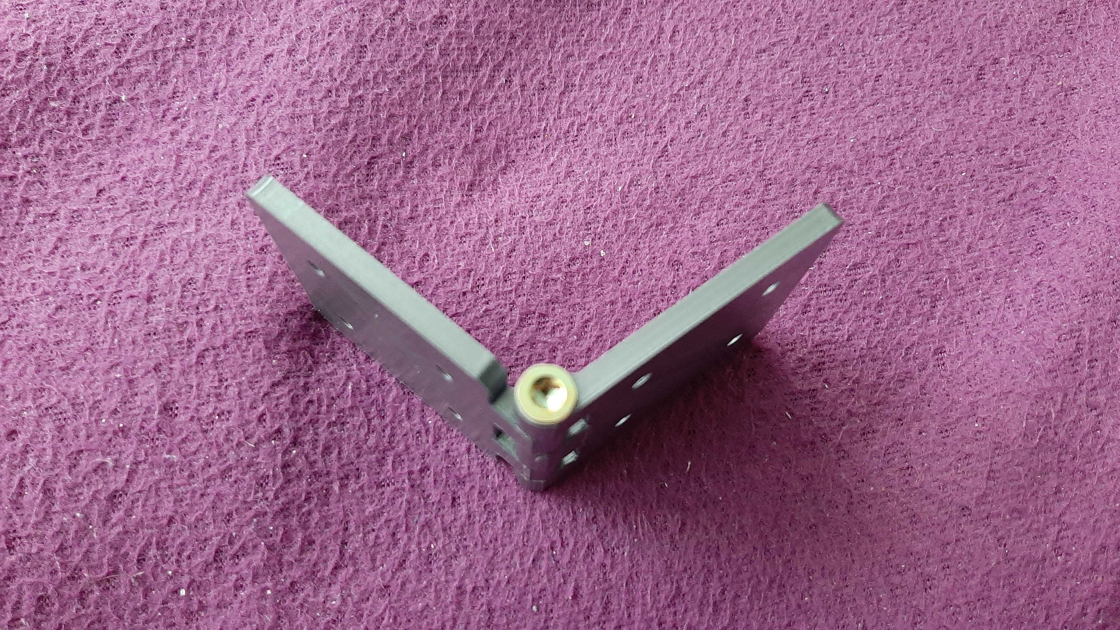 Basic Hinge