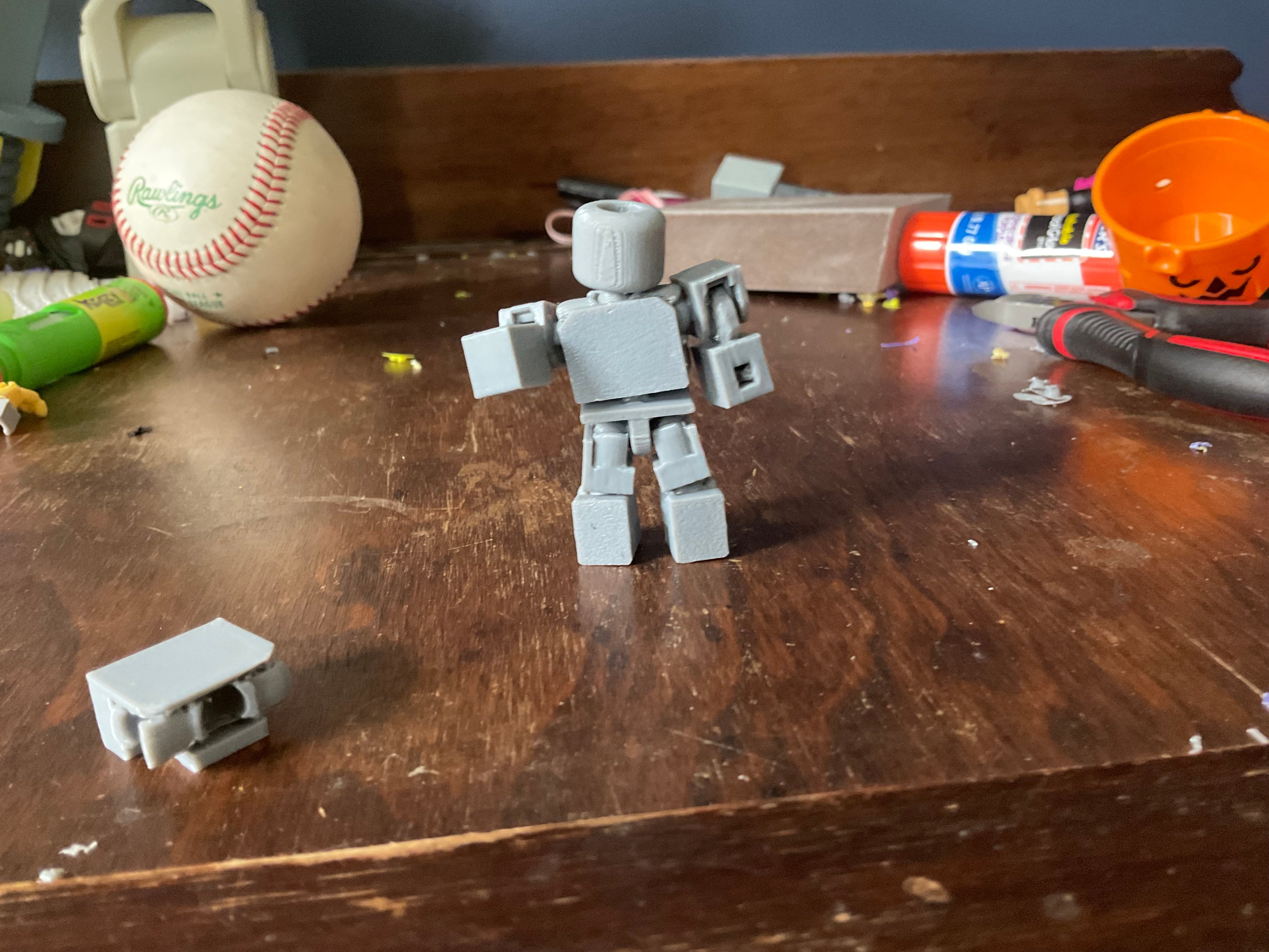 fully articulated Robloxian figure