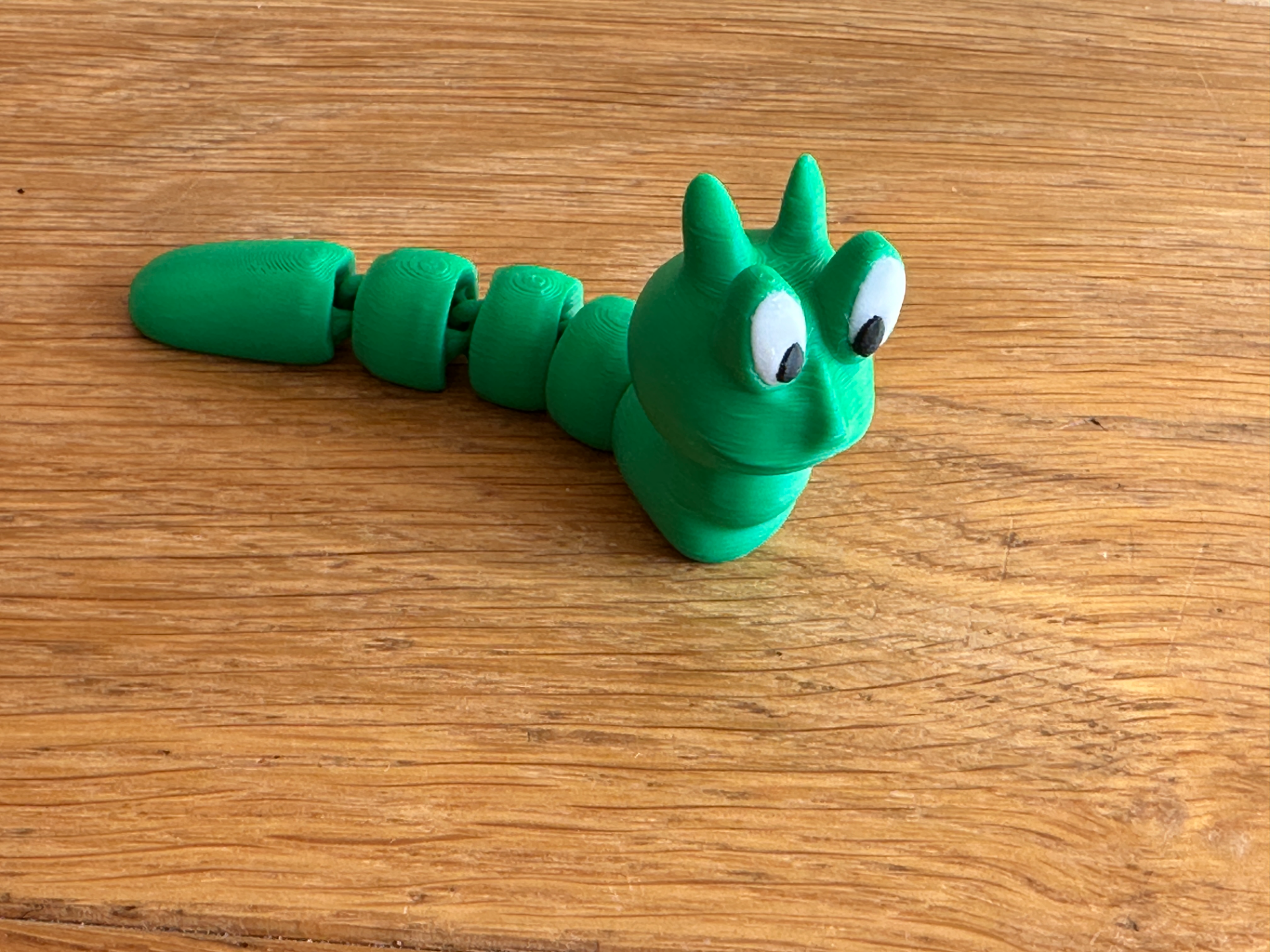 Flexi lazy worm - articulated fidget worm