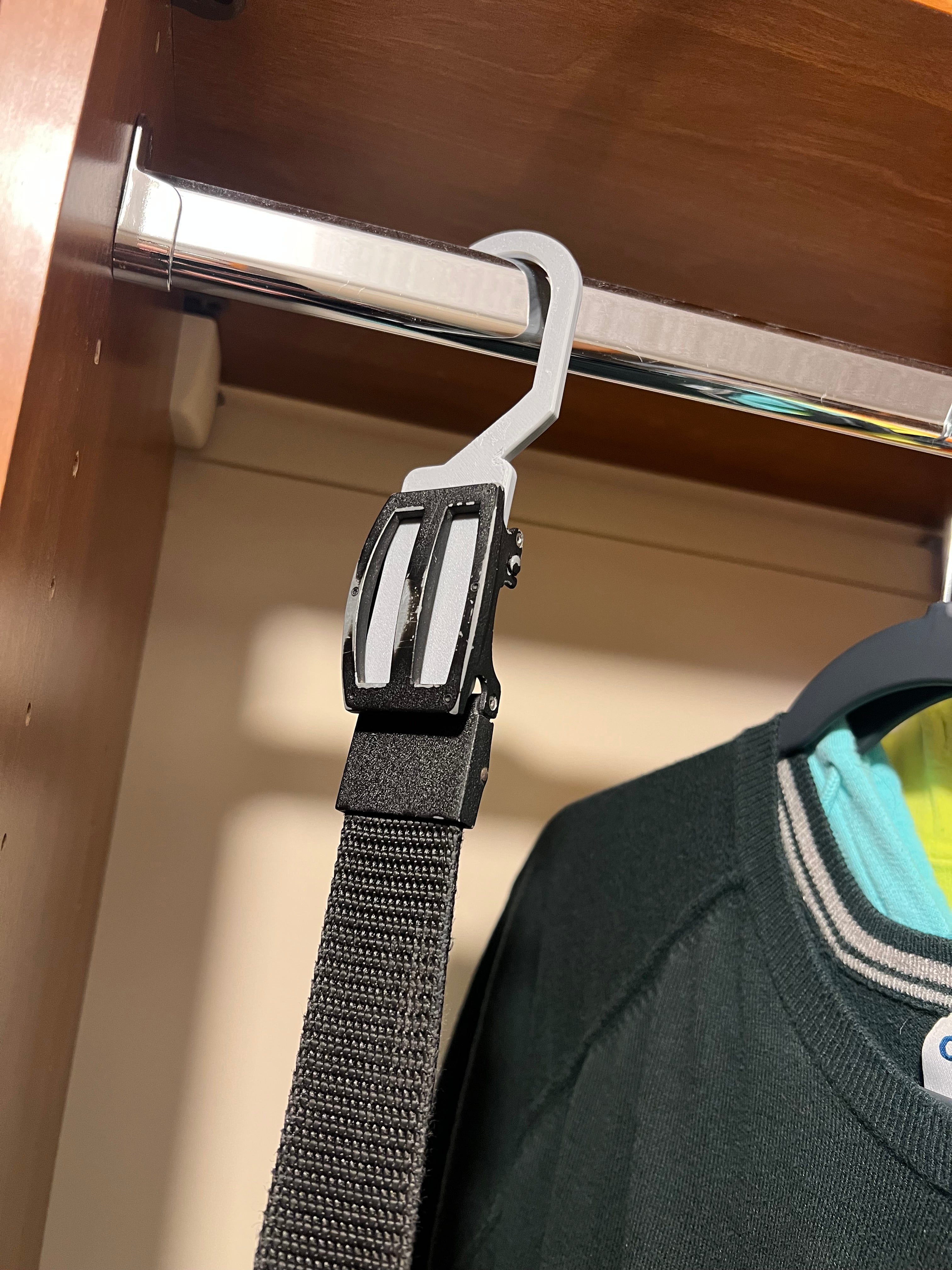 Ratchet Belt Hanger