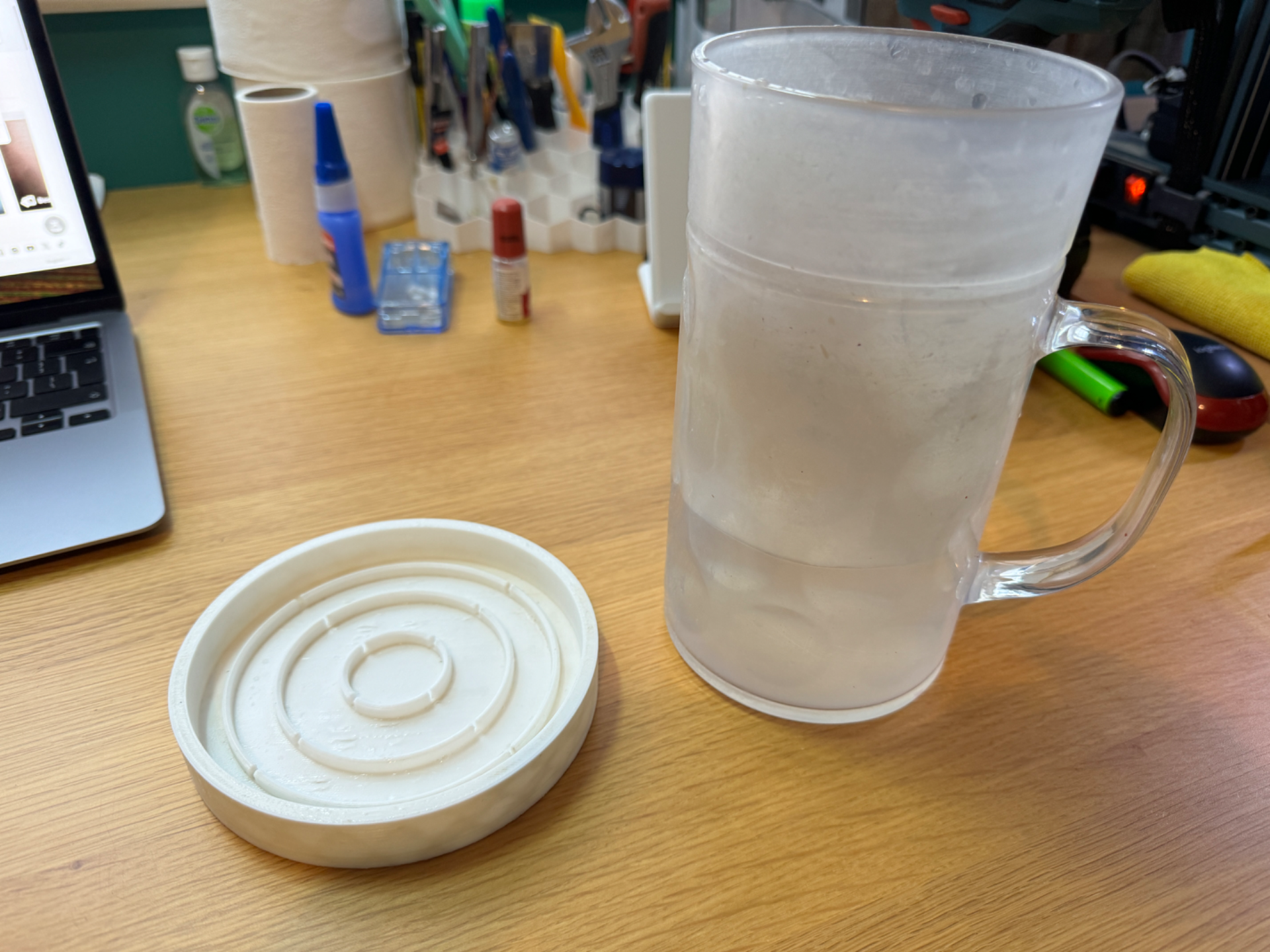 Coaster Holder for large Cups and Glasses