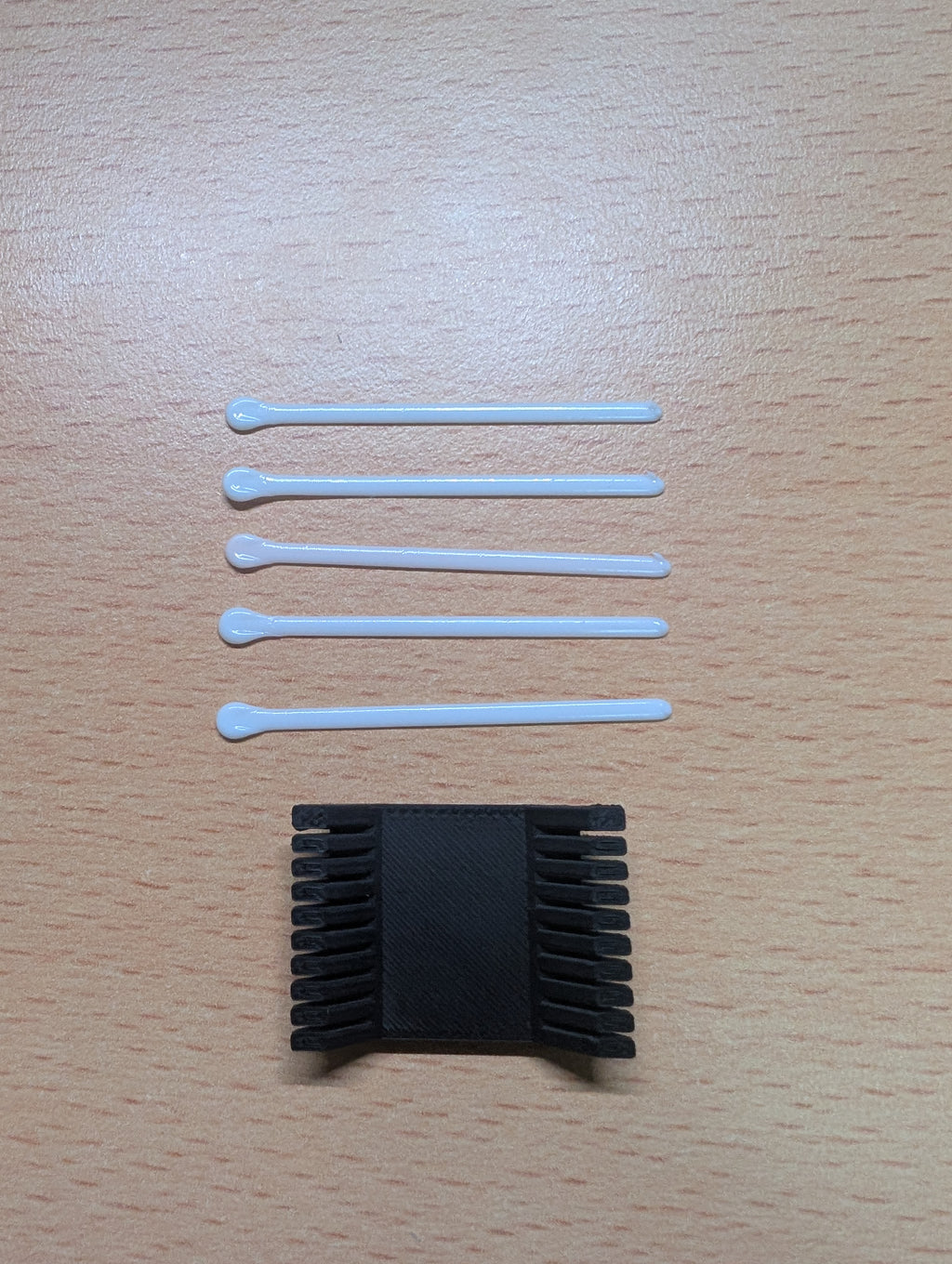 Z screw cleaning brush (using purge line)