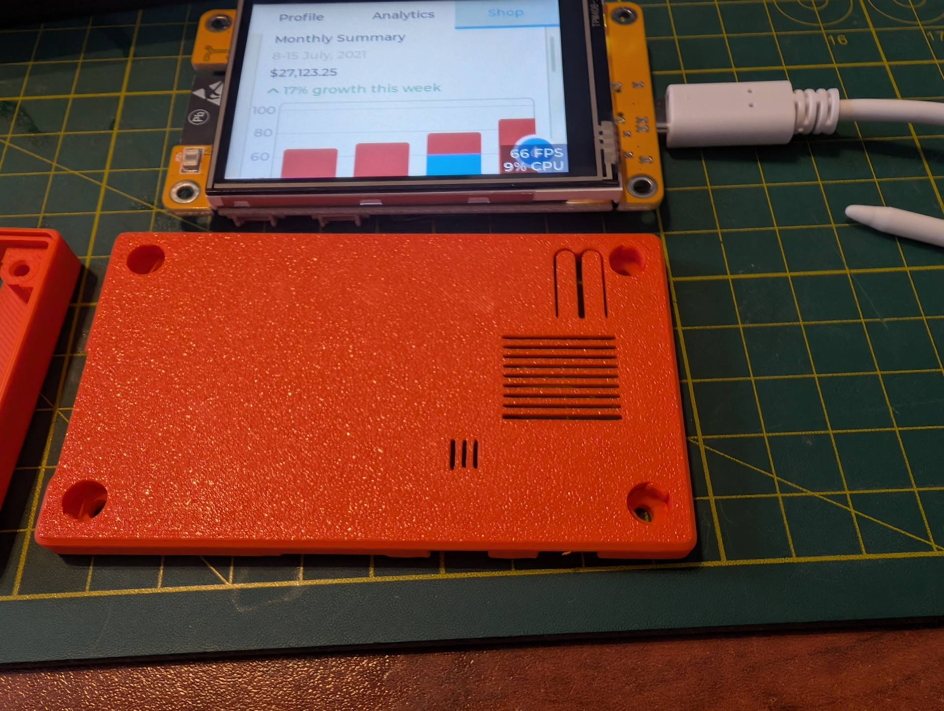 Cheap Yellow Display USB-C enclosure with pen