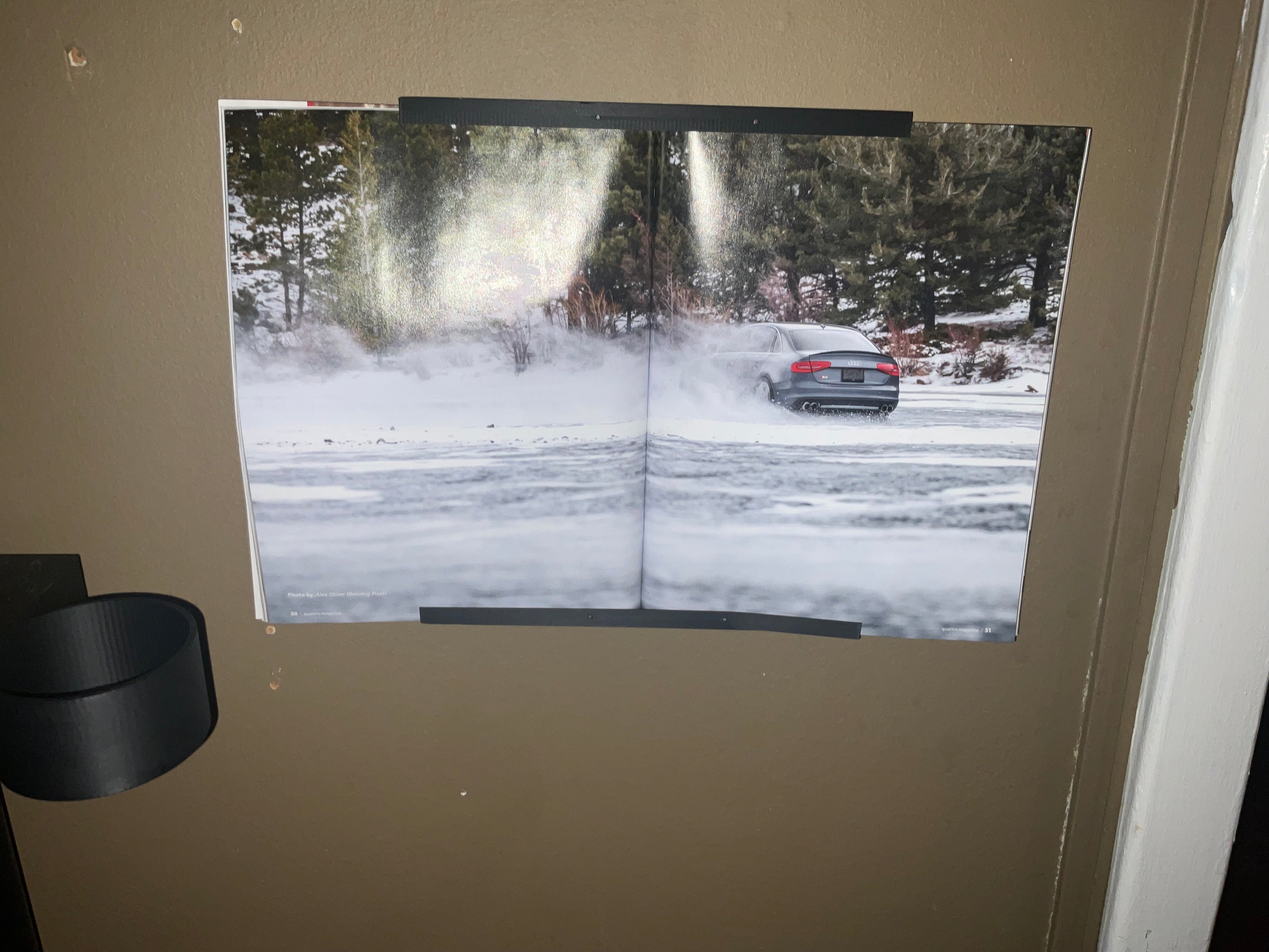 Magazine Wall Mount