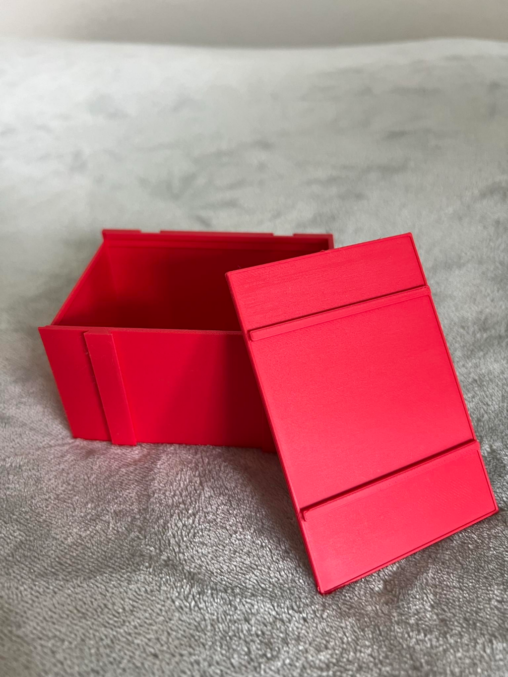 Interconnecting Modular Box with sliding Lid