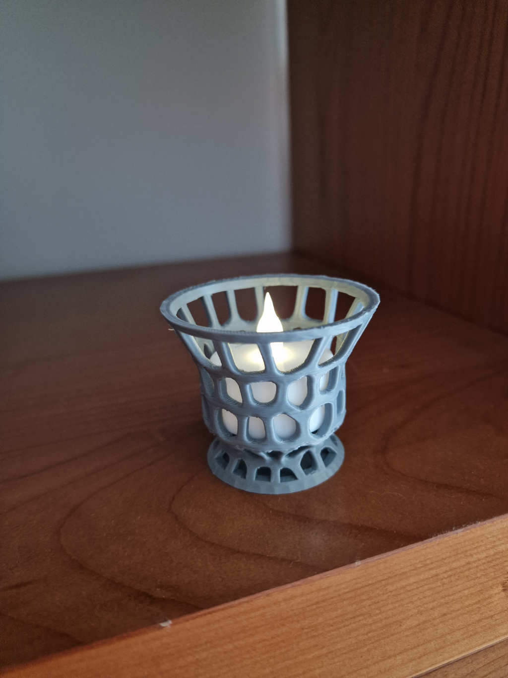 Tea light vase