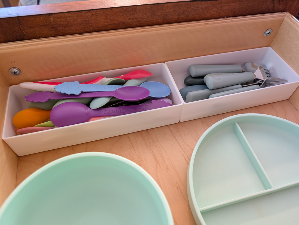Customizable Rounded Tray for Cutlery or Pencils