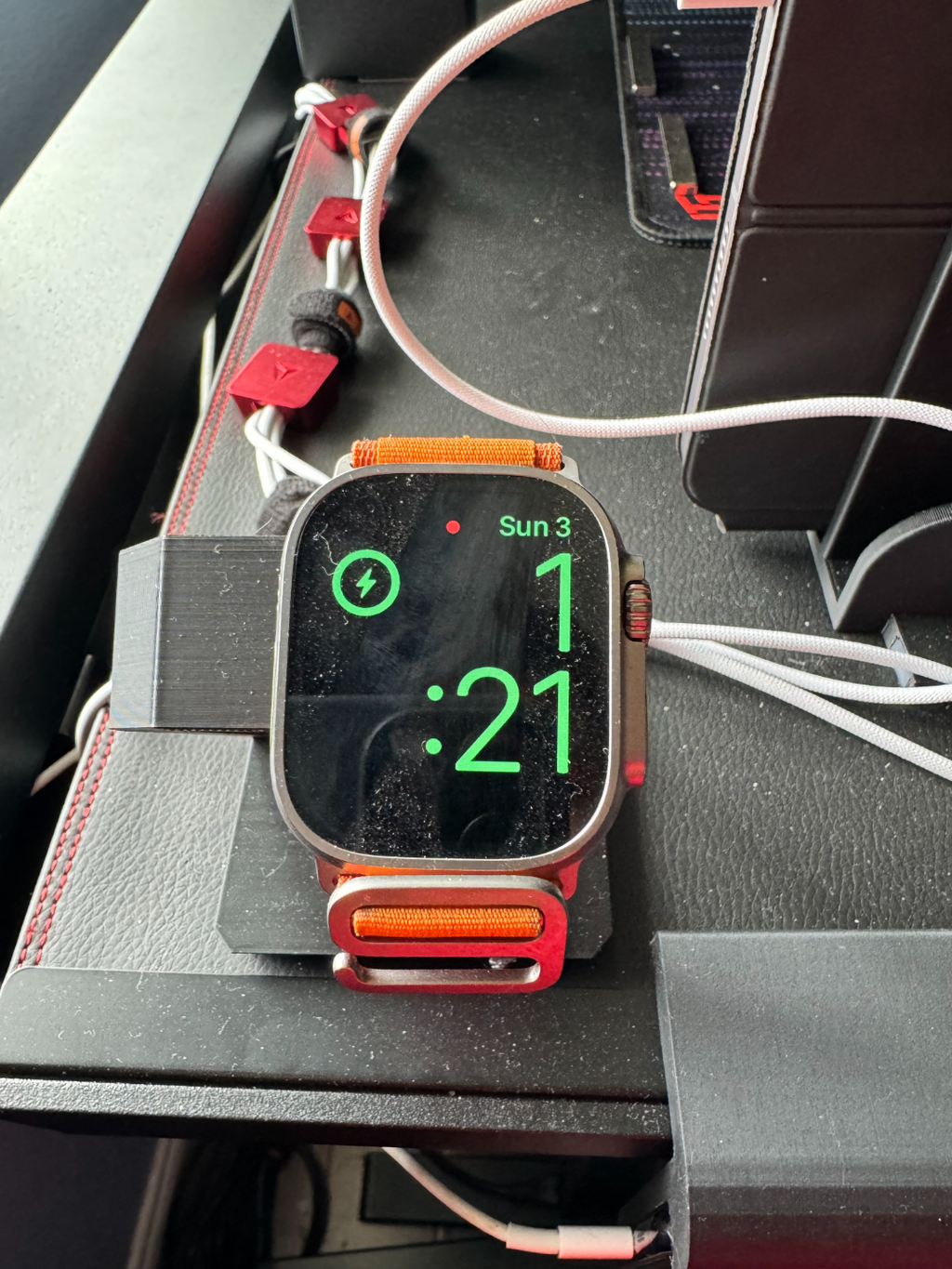 Apple Watch Charging Stand with hole for magnet