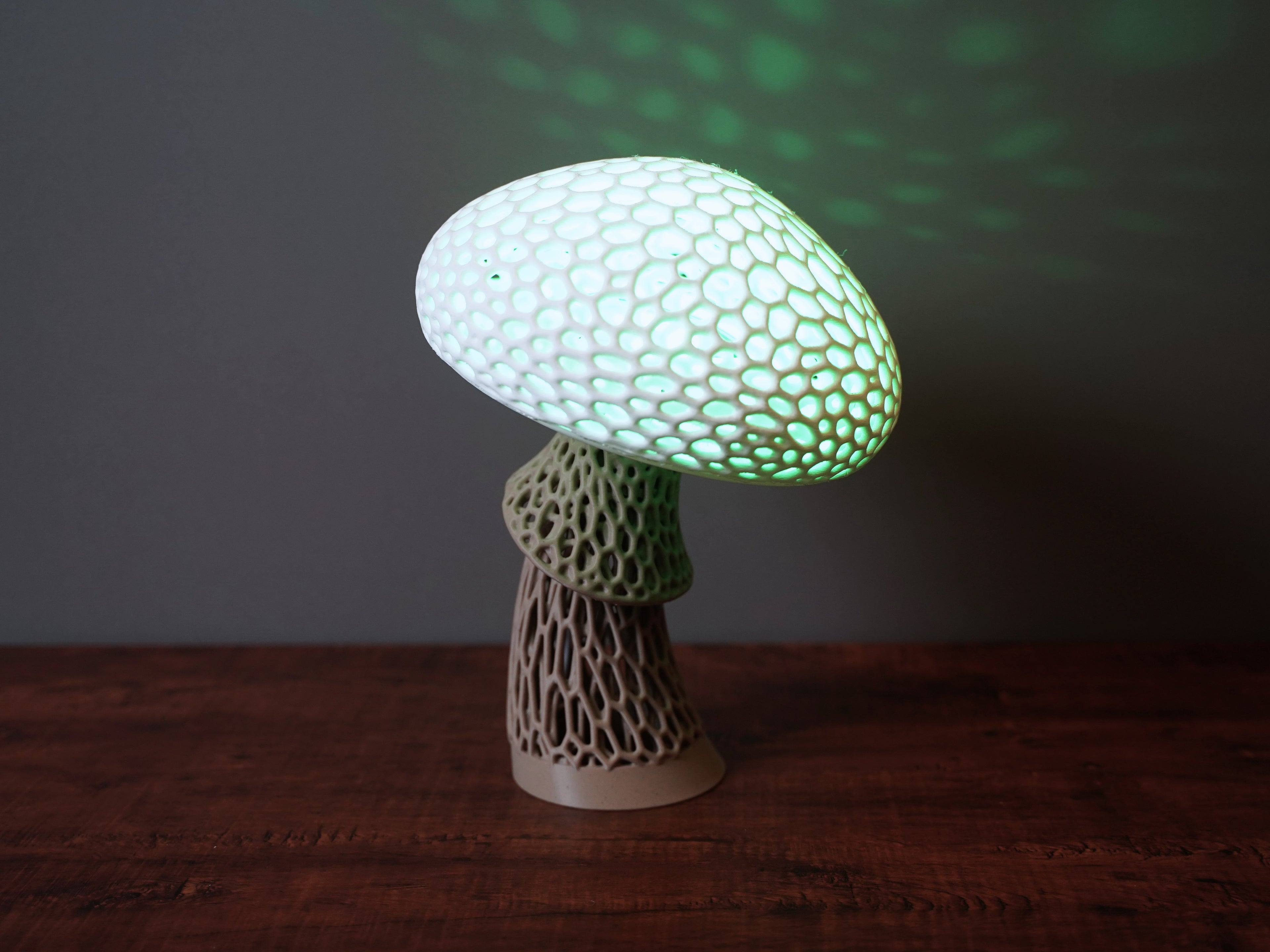 Voronoi Mushroom Lamp