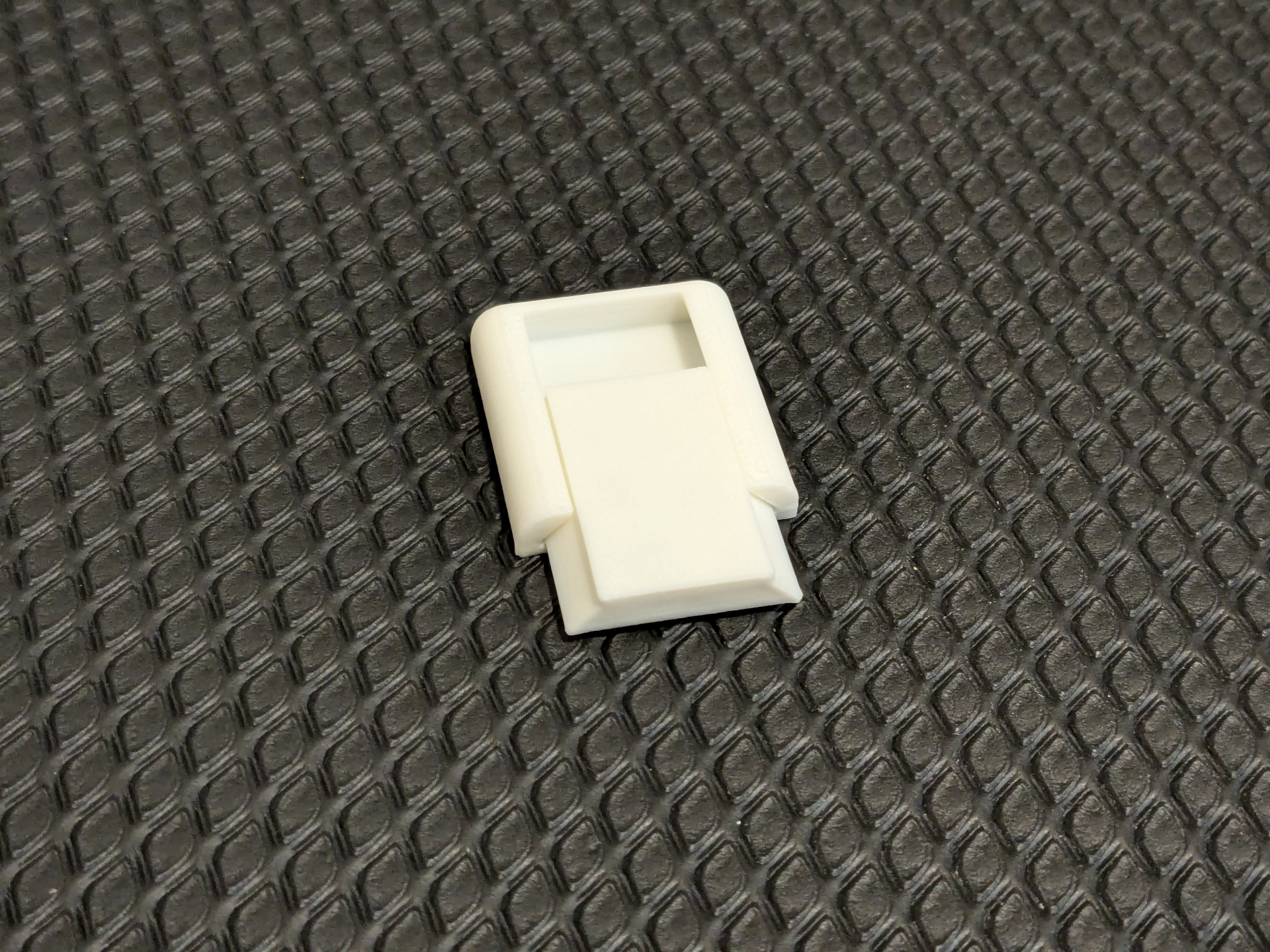Slim Universal Wall Mount (Small Command Strip)