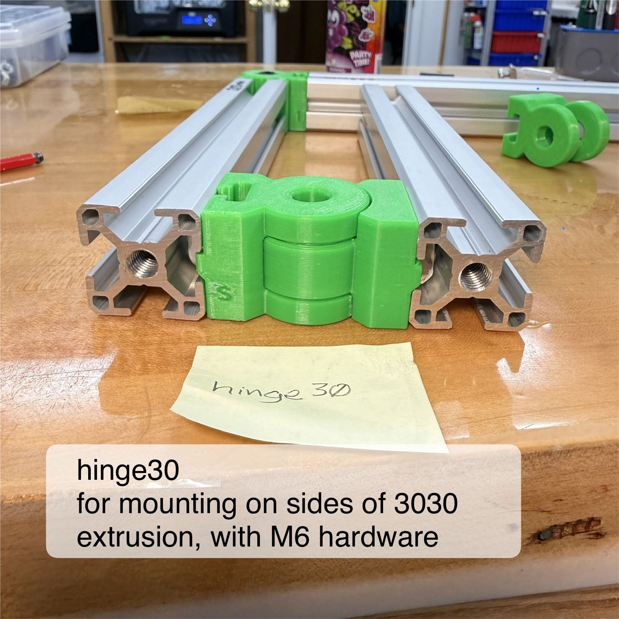 Hinge30