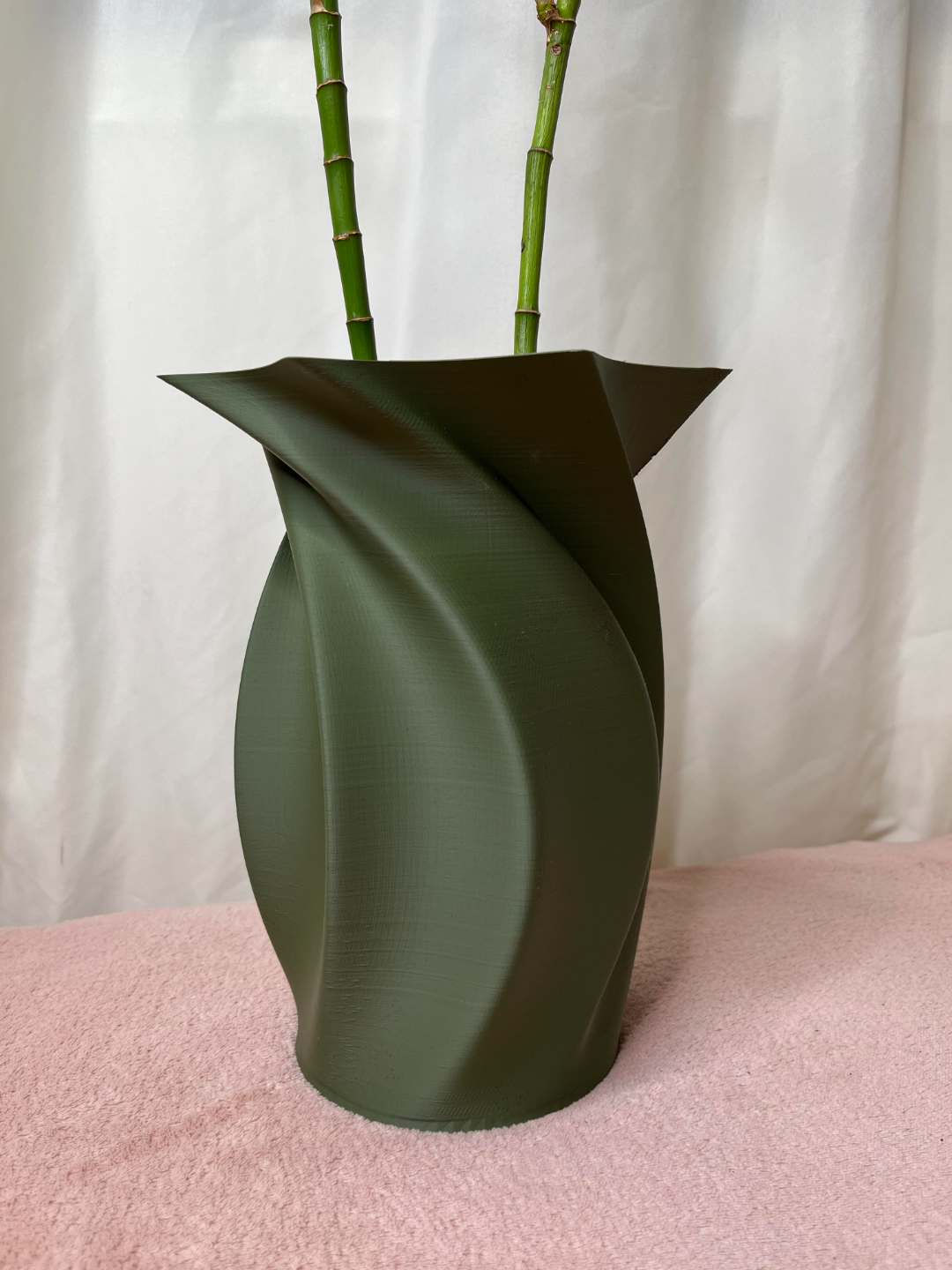 Elligant Spiral Vase