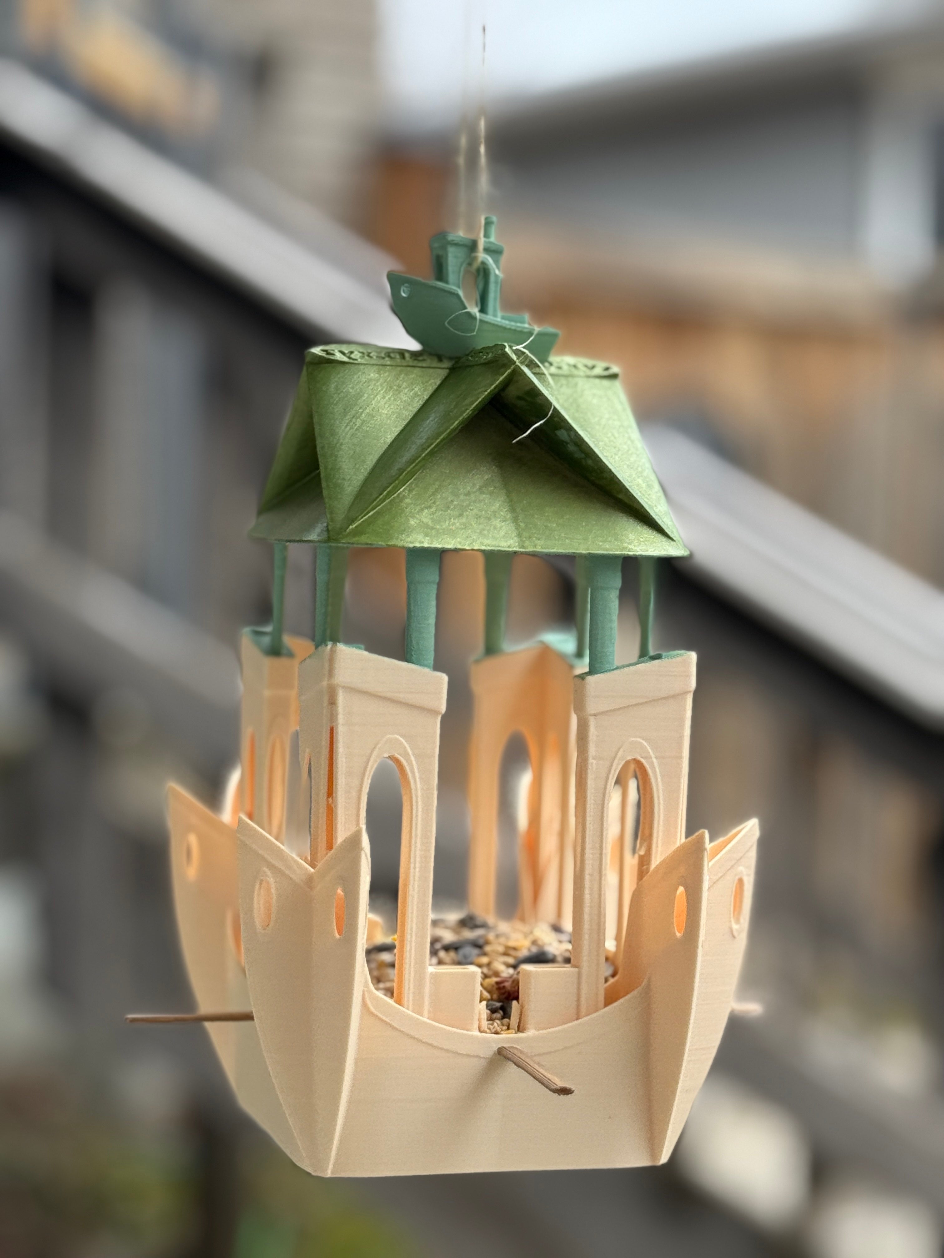 Bird Feeder Benchy v1