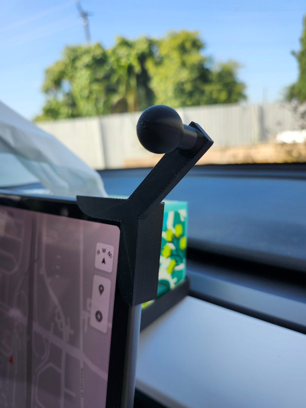 Tesla Screen phone holder ball mount