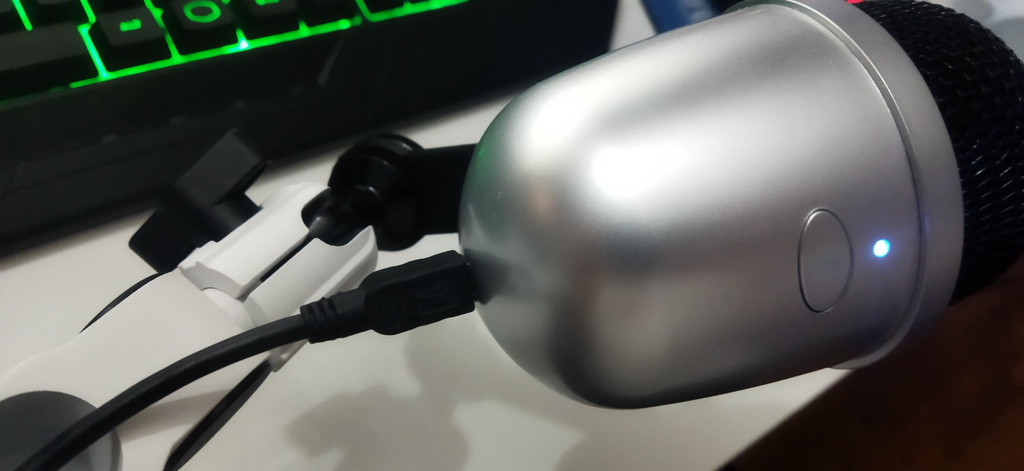 Amazon Basics Microphone Support for Elgato Mic Arm