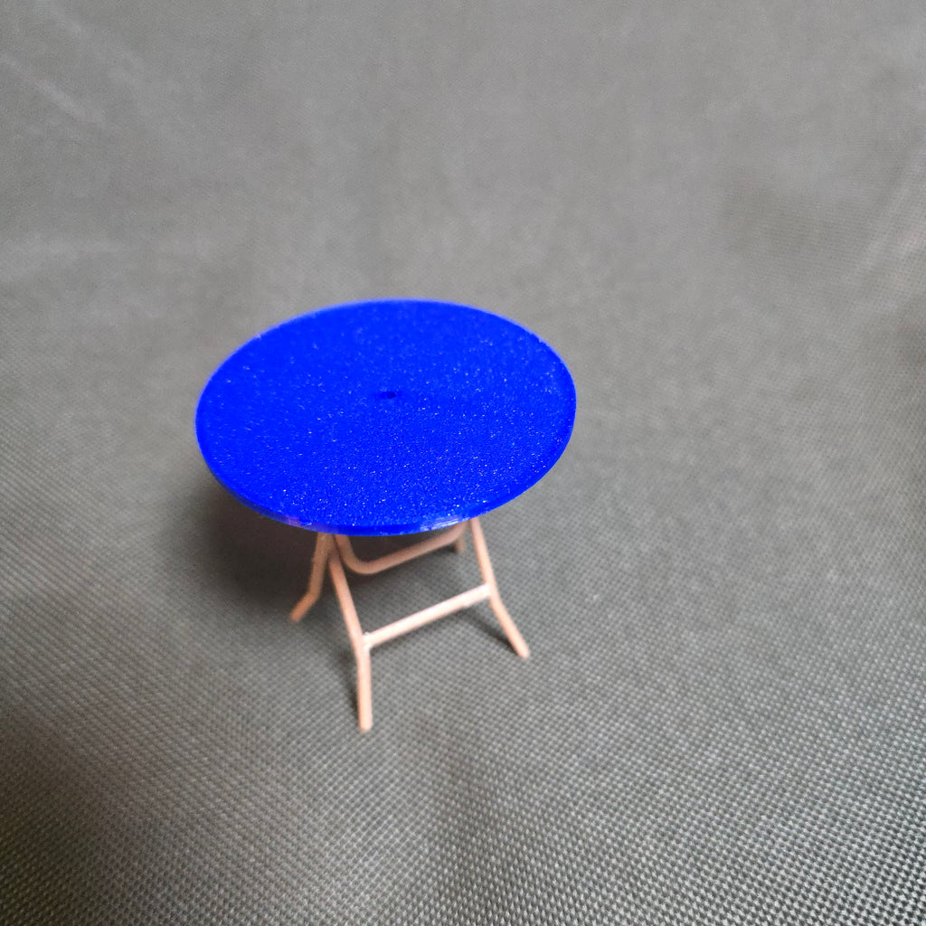 Round folding plastic table (편의점 테이블)