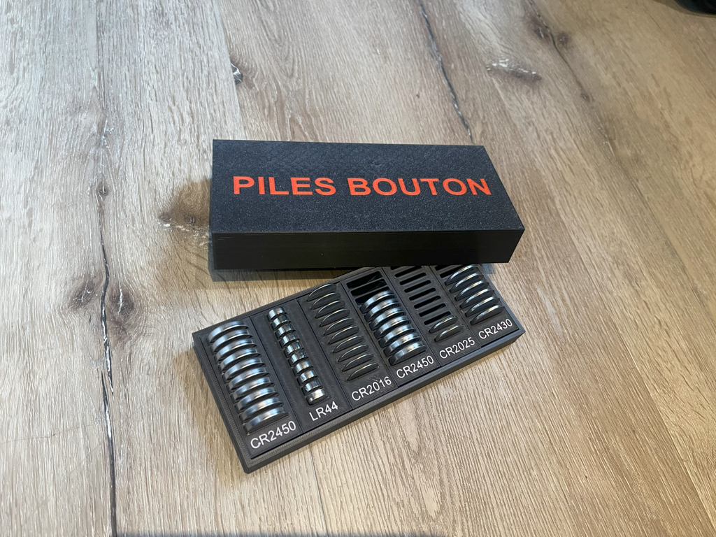 Boîte de rangement piles à bouton