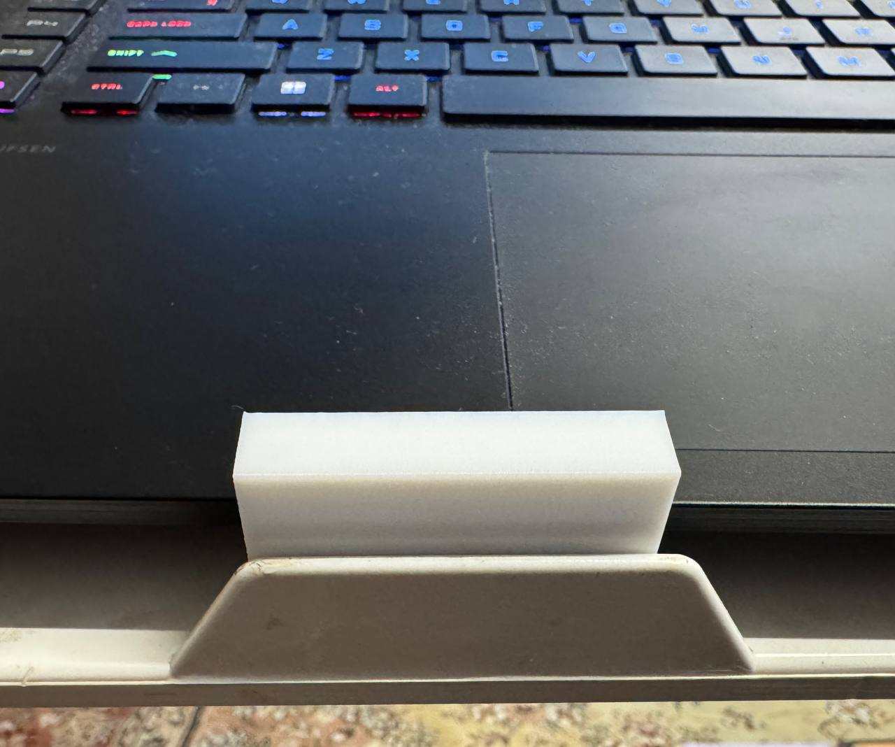 Laptop Stopper