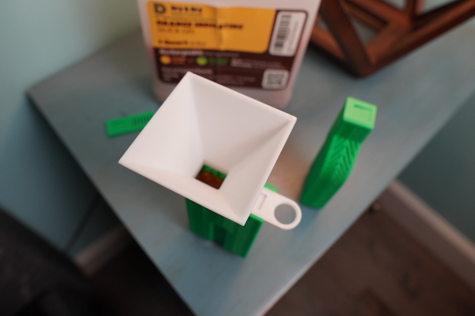AMS Desiccant Holder Funnel – Slots Into Lid!