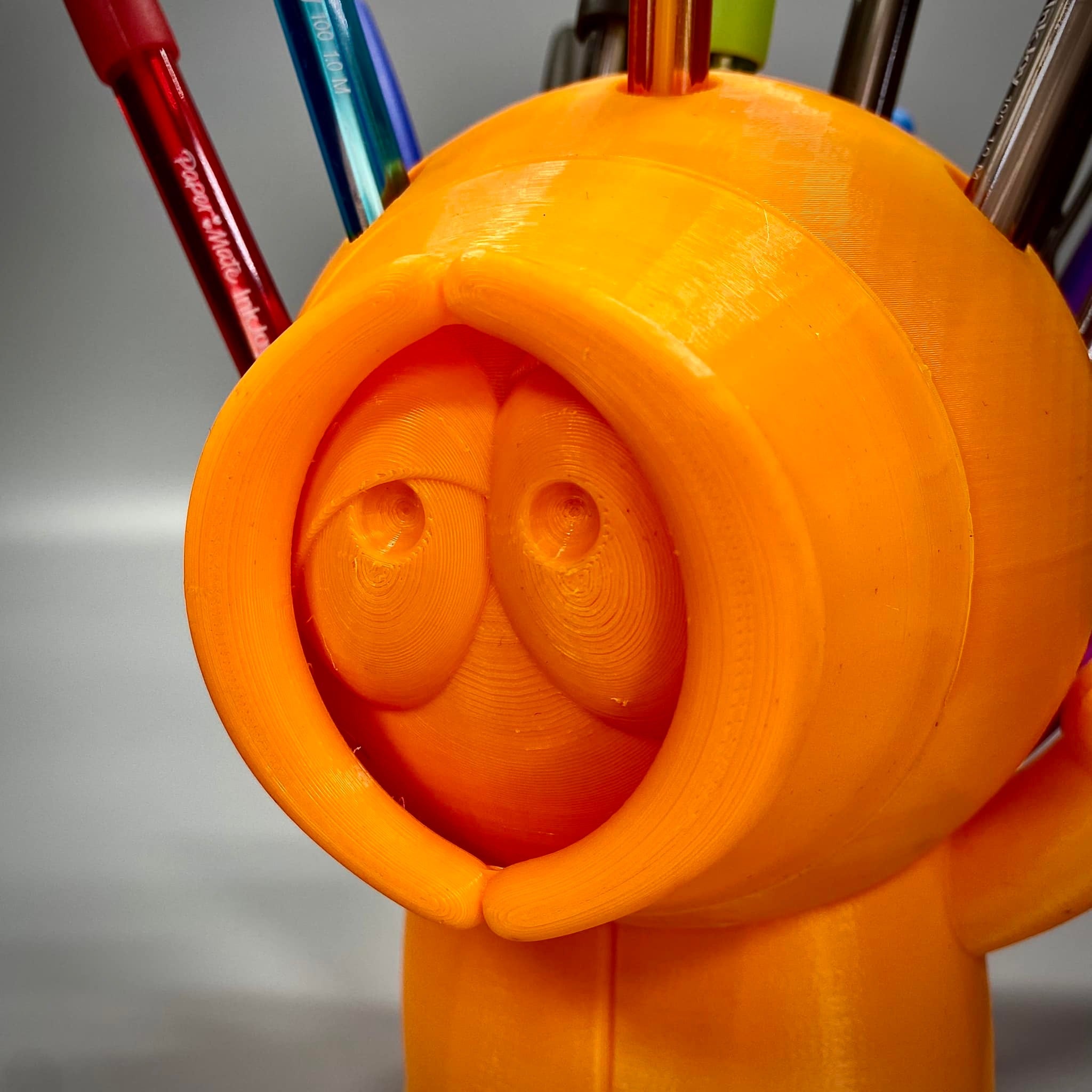 Kenny Mccormic Pen/Pencil Holder