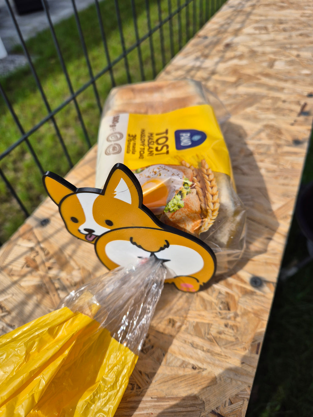 Corgi bread clip
