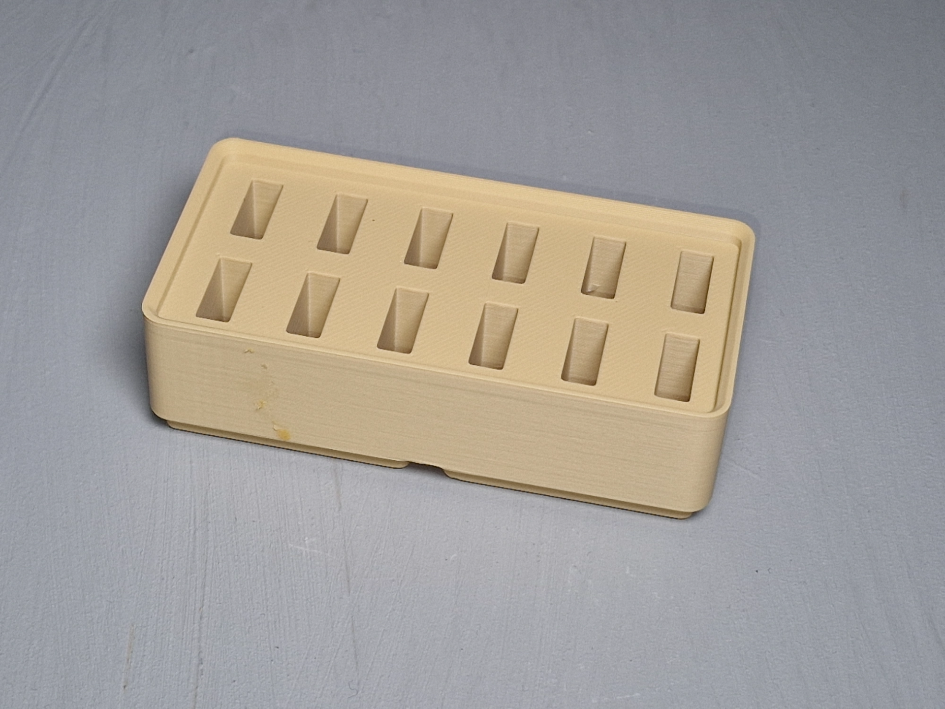 gridfinity USB drive storage for 12