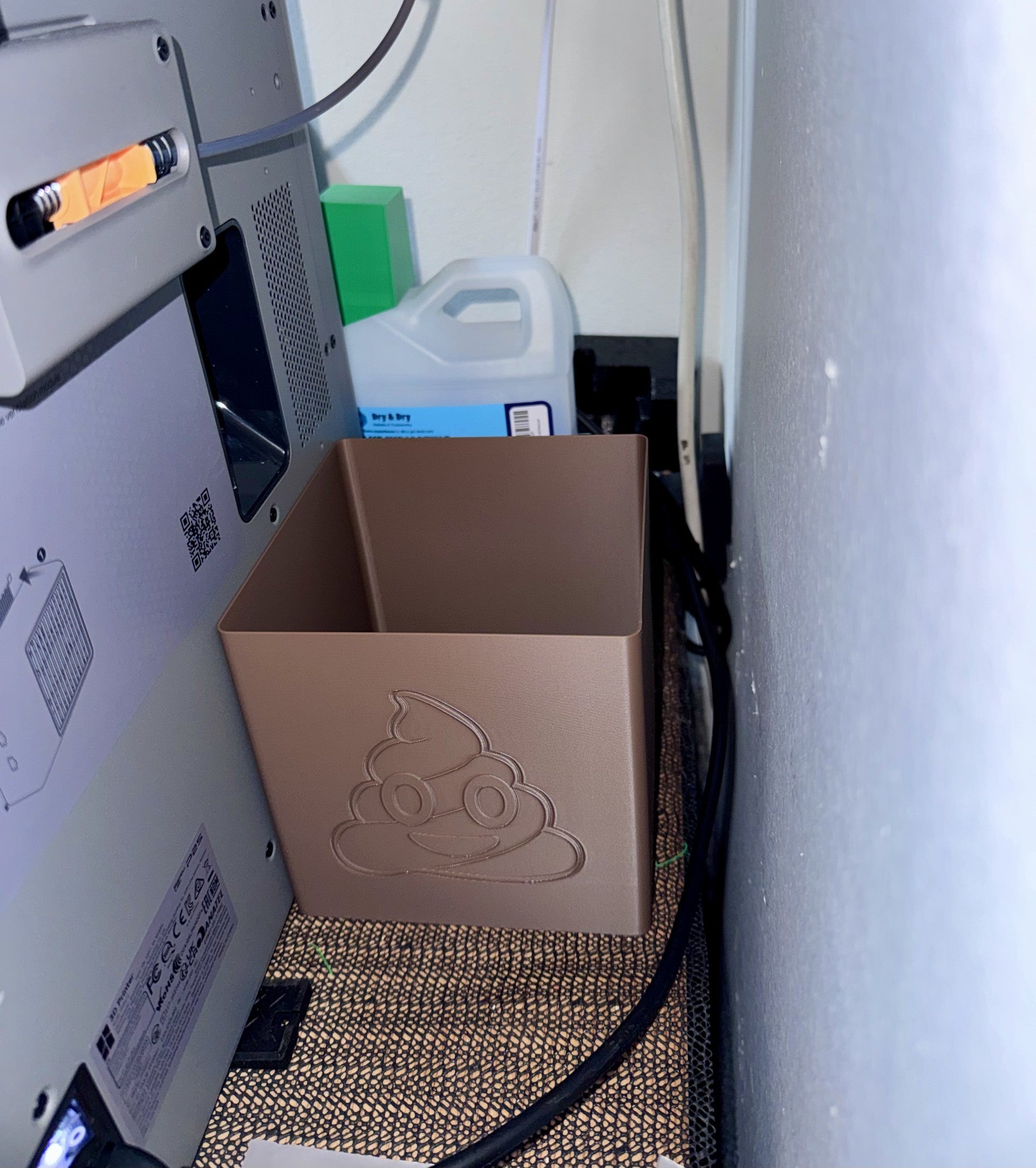 Large Poop Bin (Scalable)