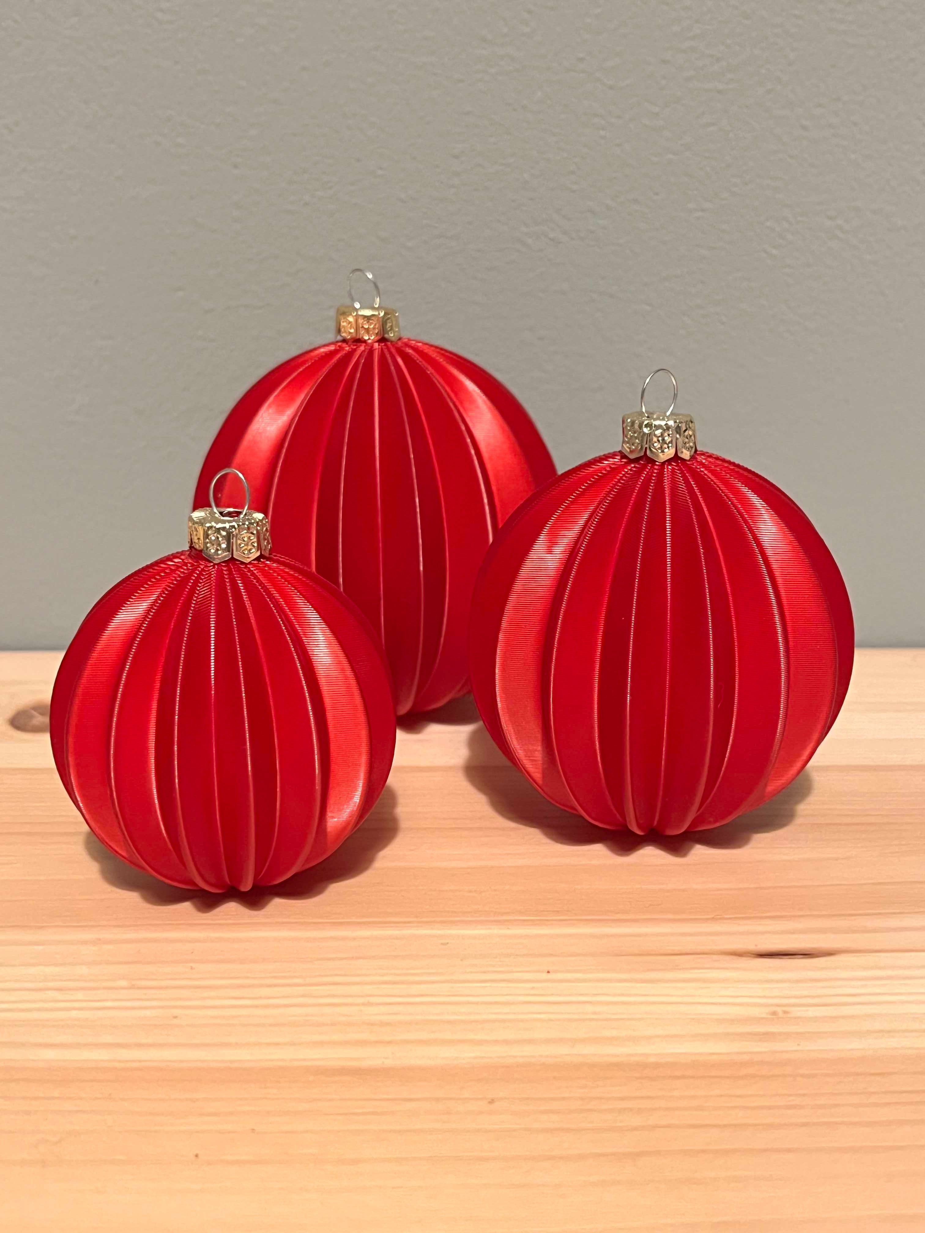 Christmas ball 50 / 60 / 70 mm Straight or Twist