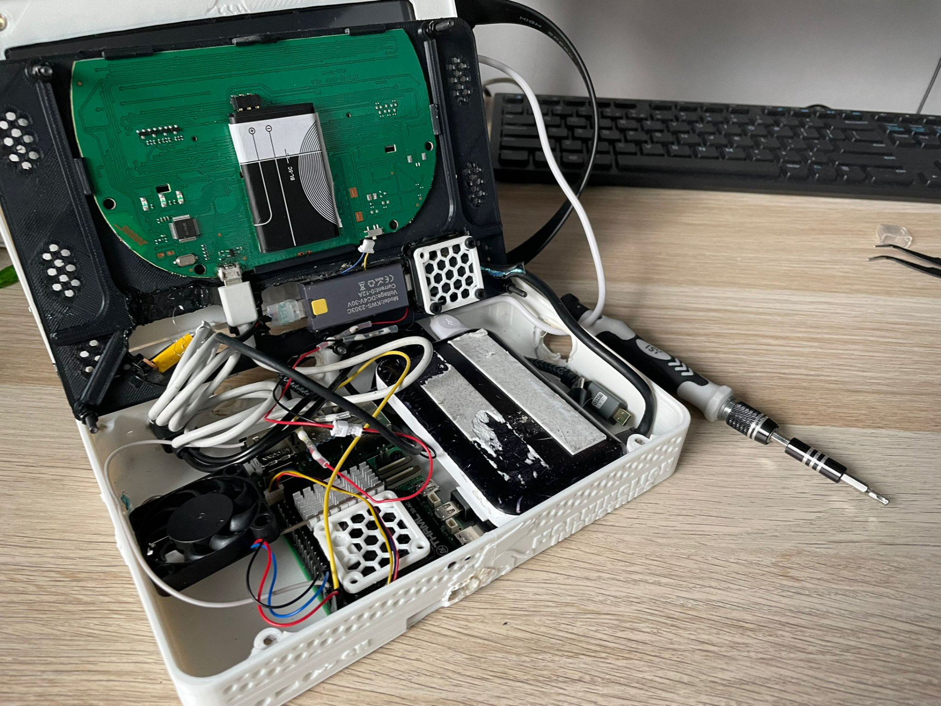 raspberry pi laptop v2 edited
