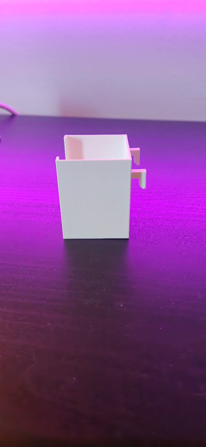 Powerstrip holder IKEA skadis