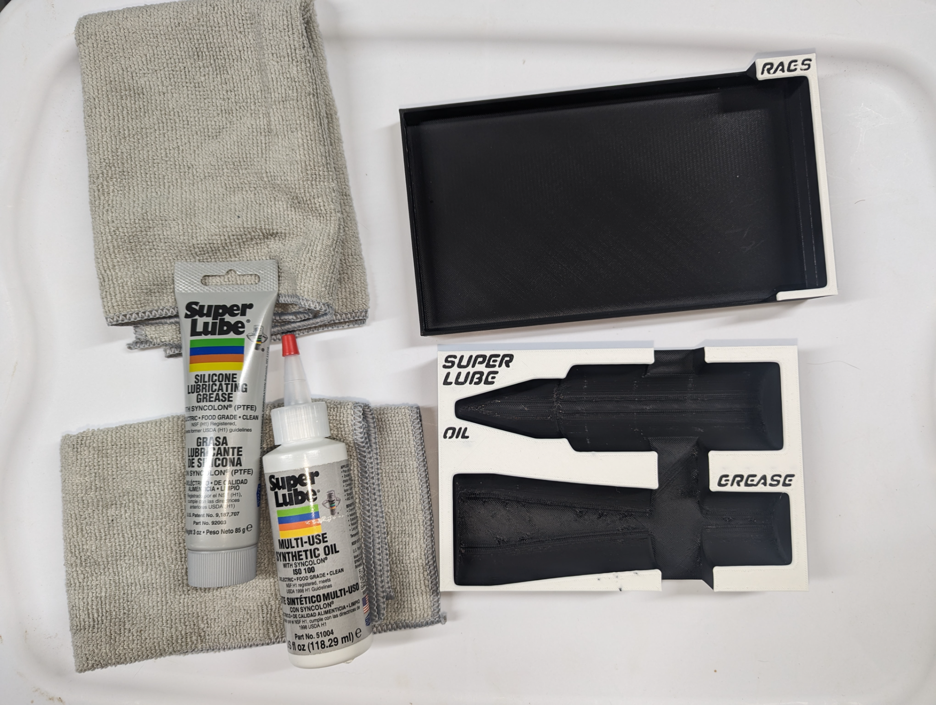 [Babo] Insert (60): Super Lube Oil Grease & Rags
