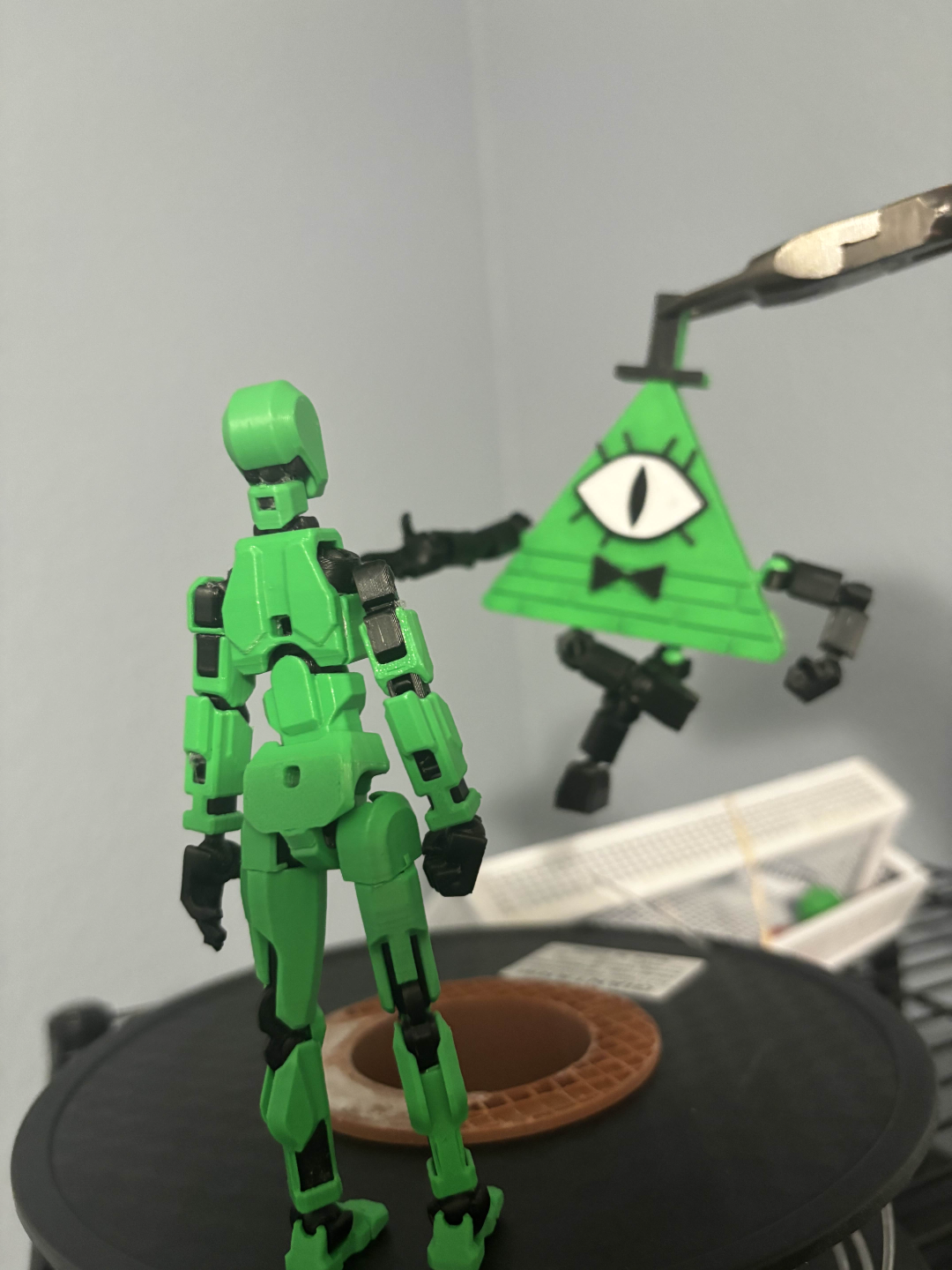 bill cipher figure