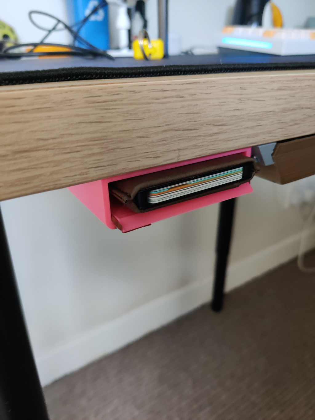 Under desk wallet drawer