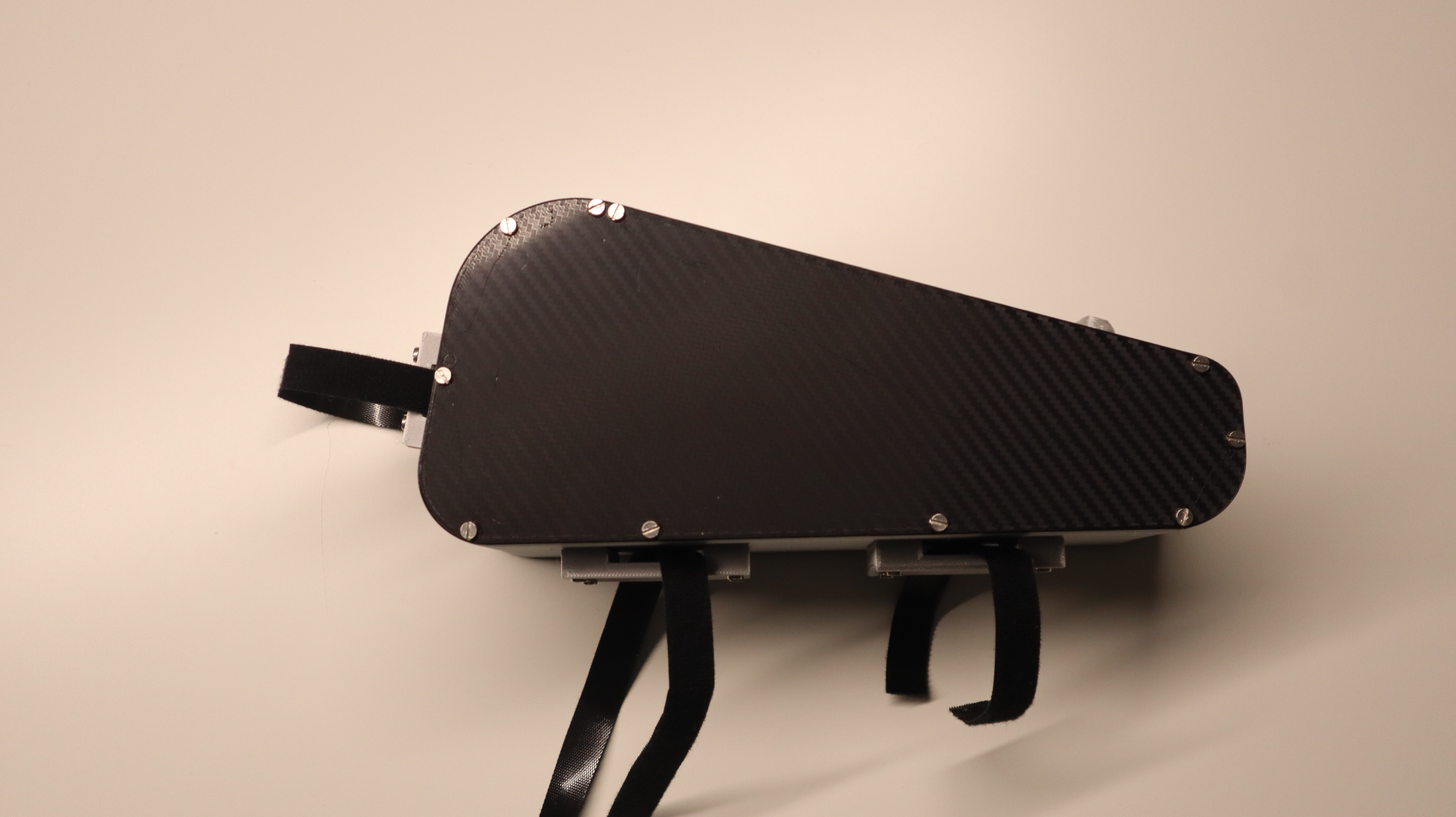 Bike storage tank with lock(No Supports)