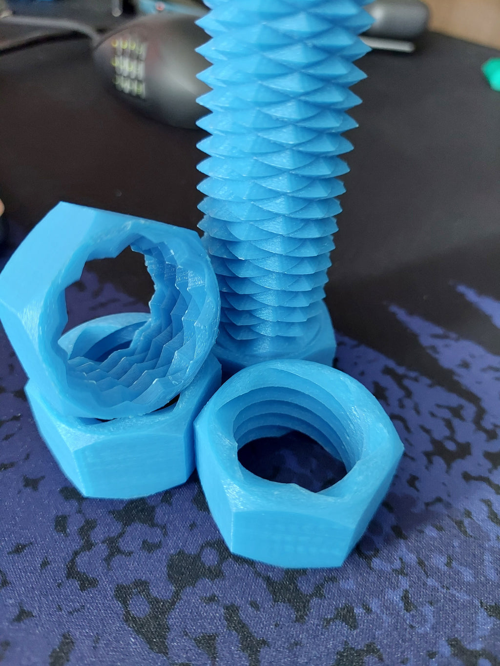 Two way screw with dual threaded nut, various sizes