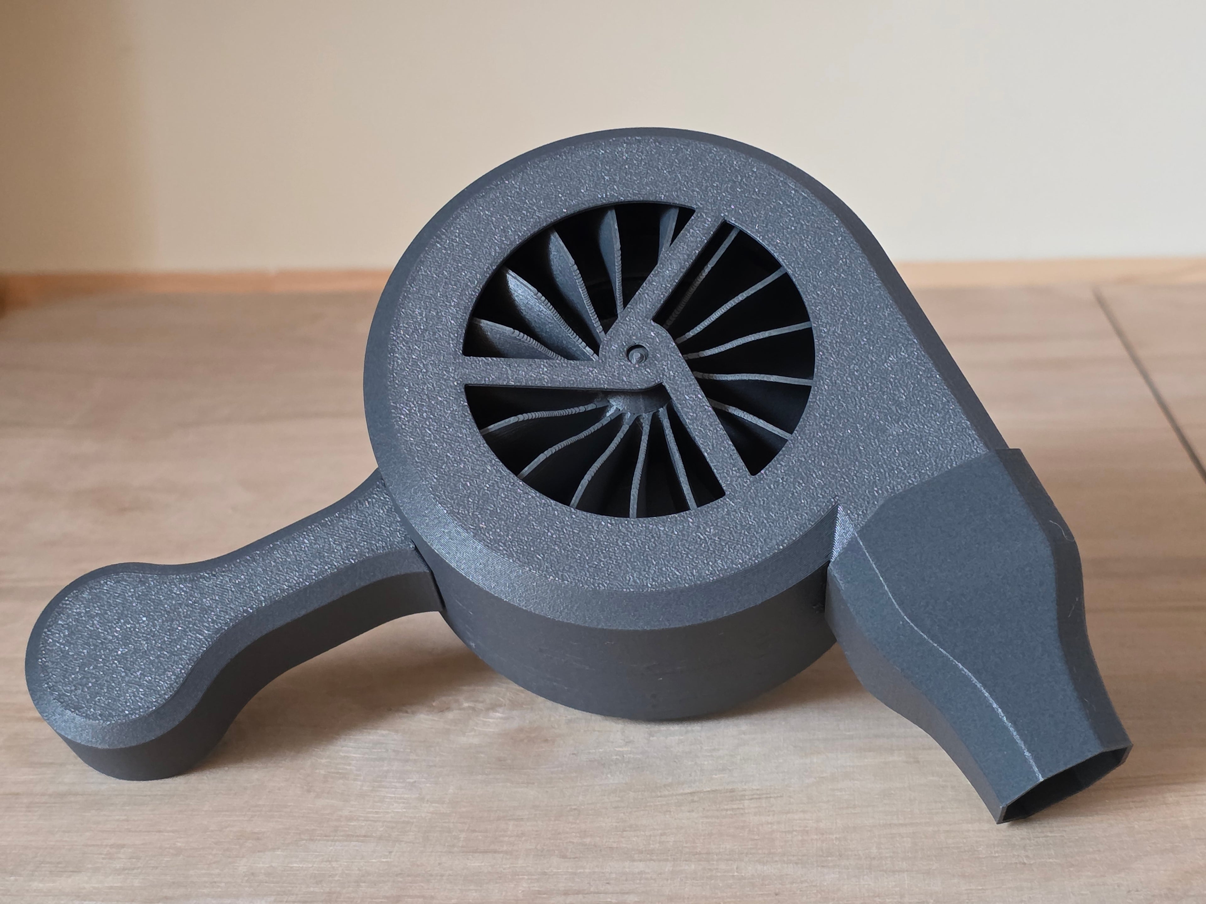 Turbine blower (two planetary gears 36:1 - faster)