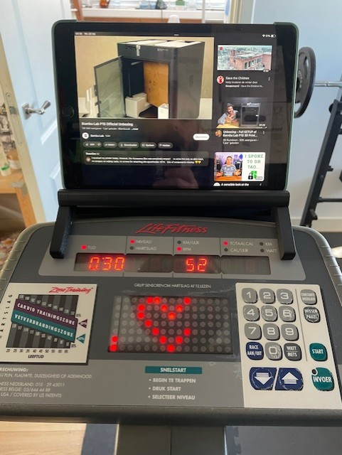 Life Fitness 9500 HR Tablet holder