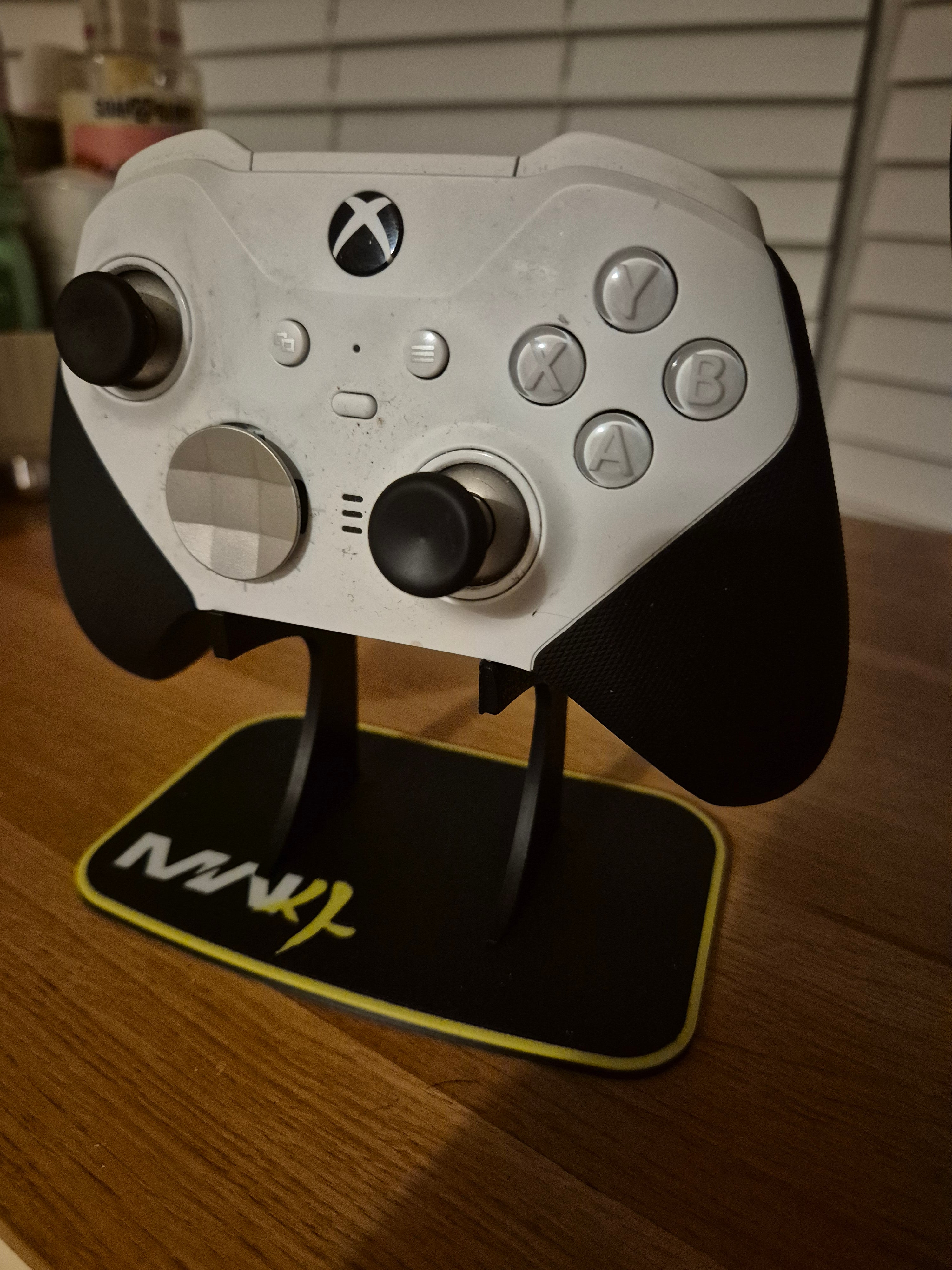 call of duty modern warfare 4 controller stand