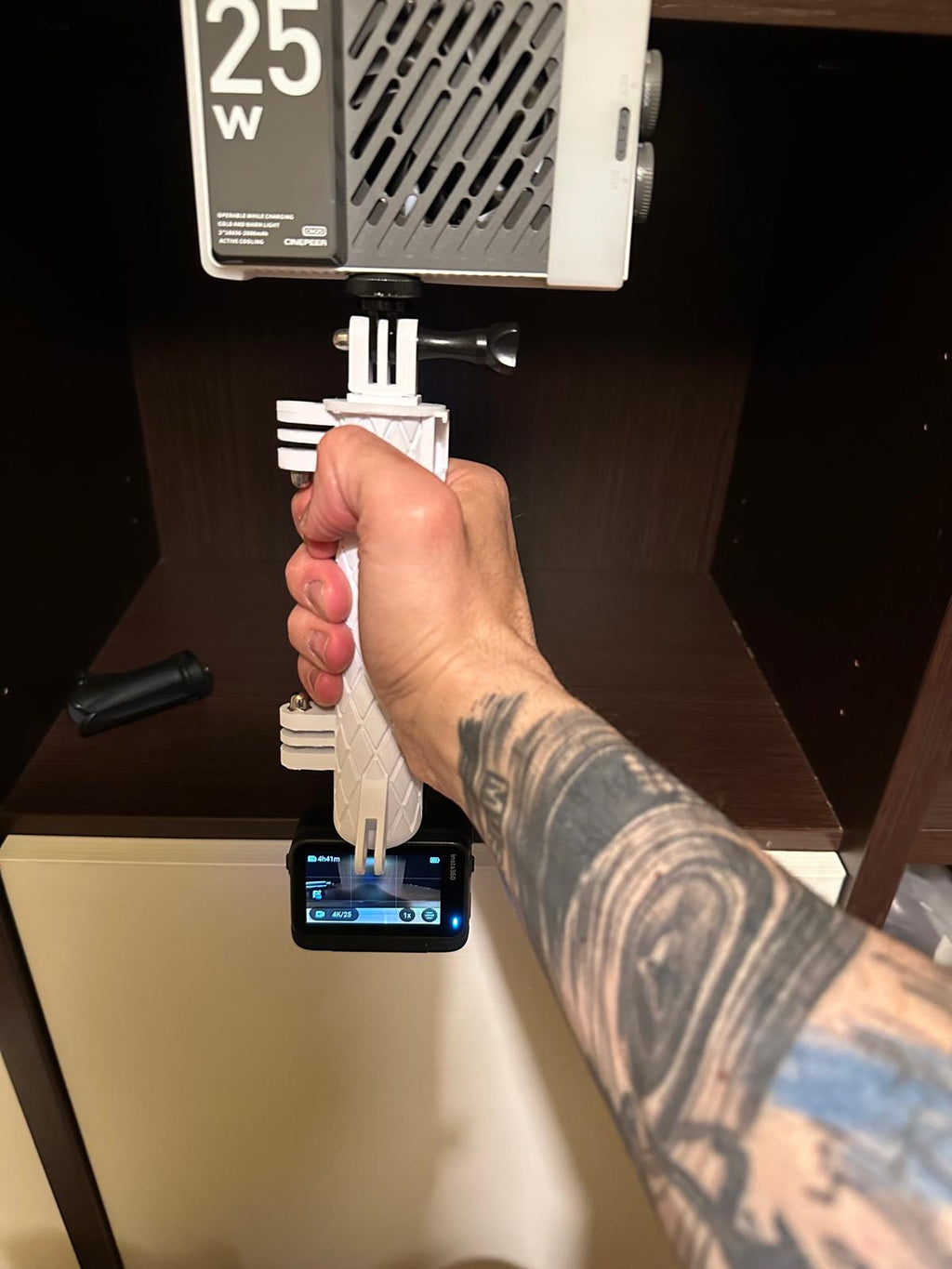 multi-accessory camera handle
