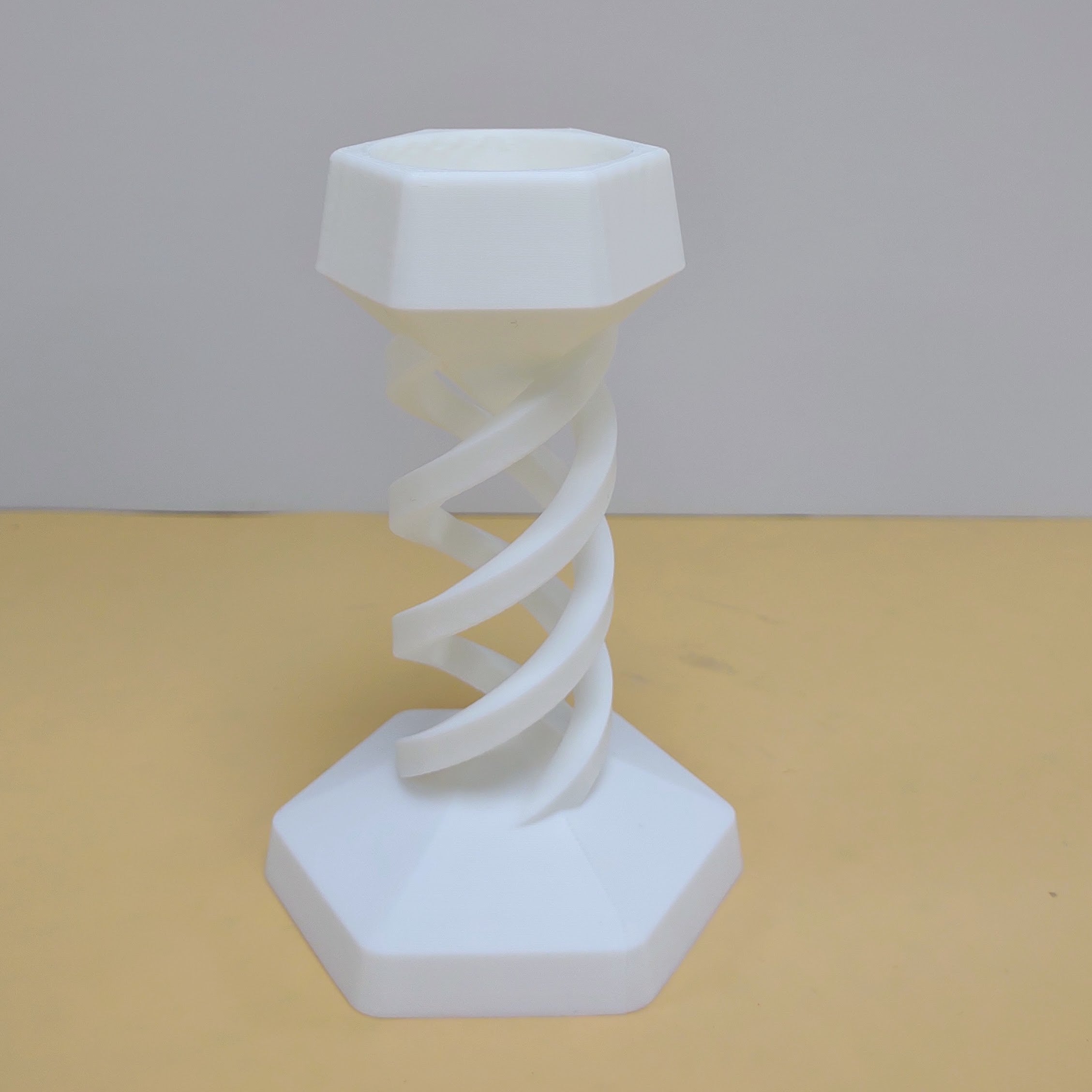 Candlestick hexagonal form