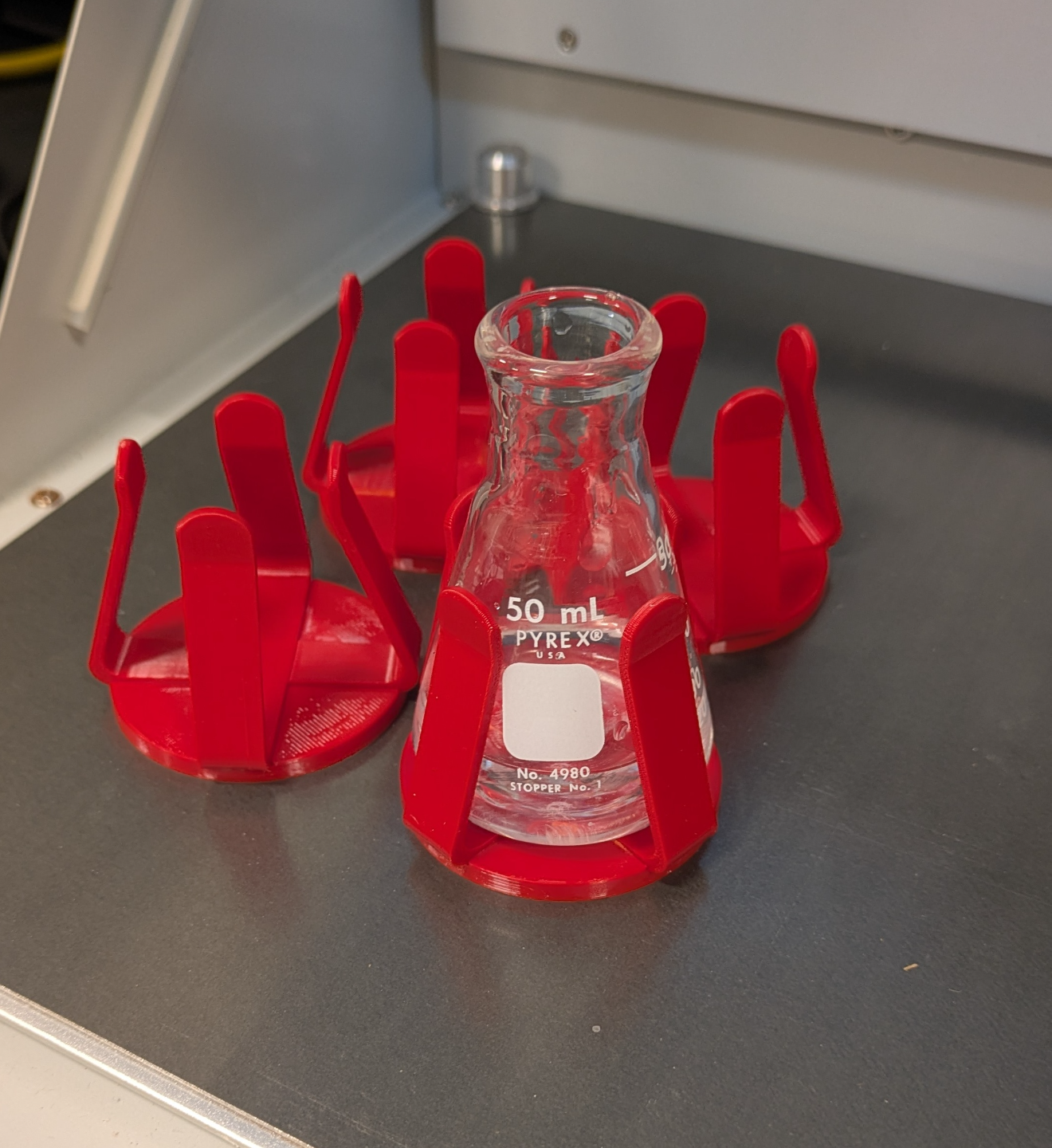 50ml Magnetic Shake Flask Grip