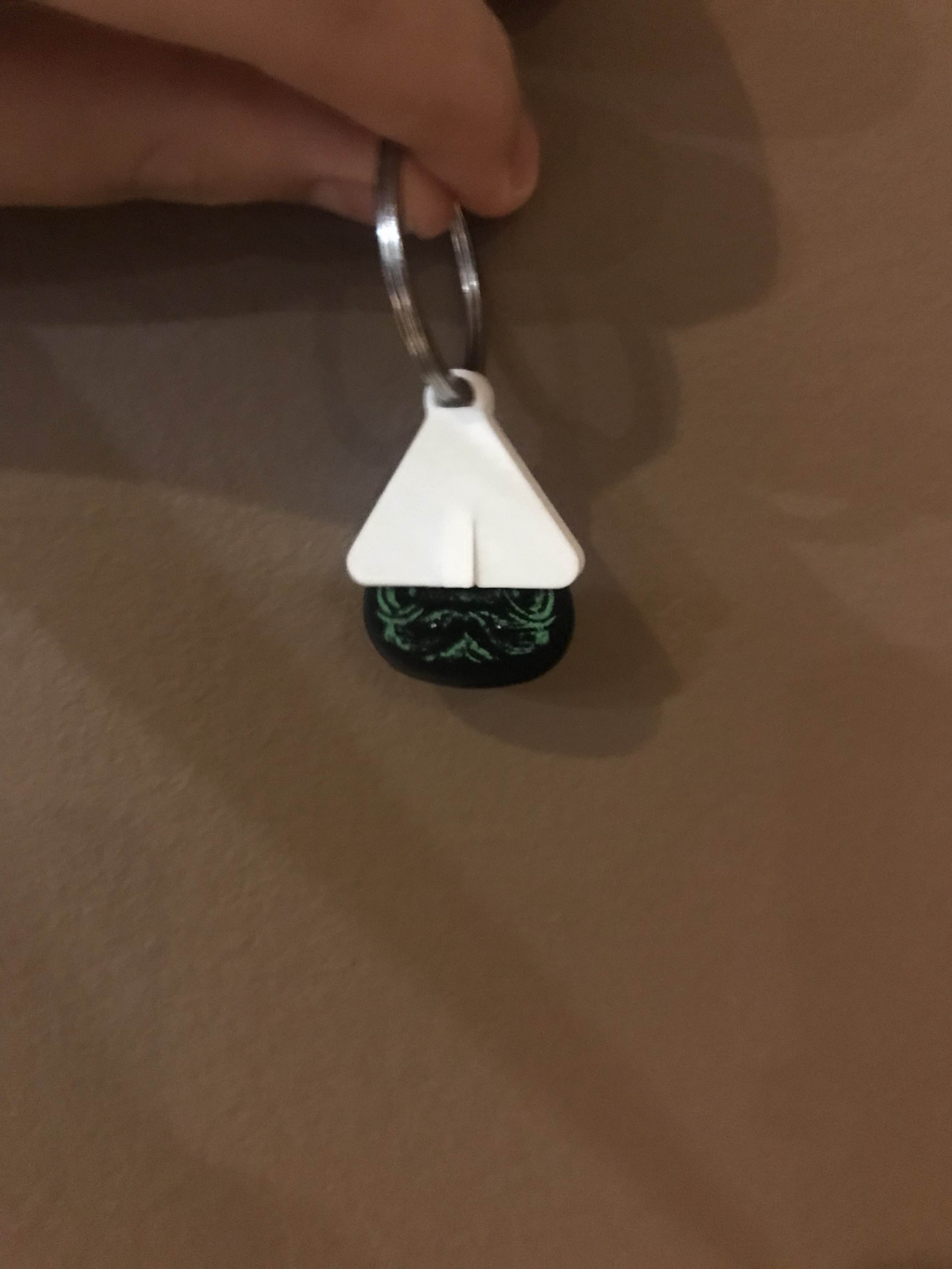 Keychane guitar pick holder