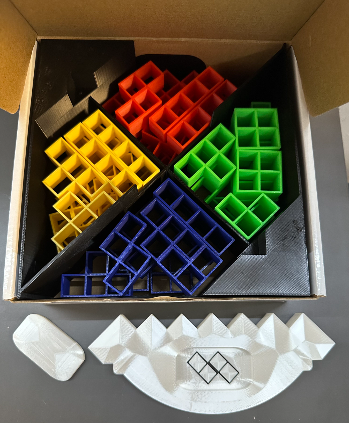 Tetra Tower: Engaging Brick Balancing Game