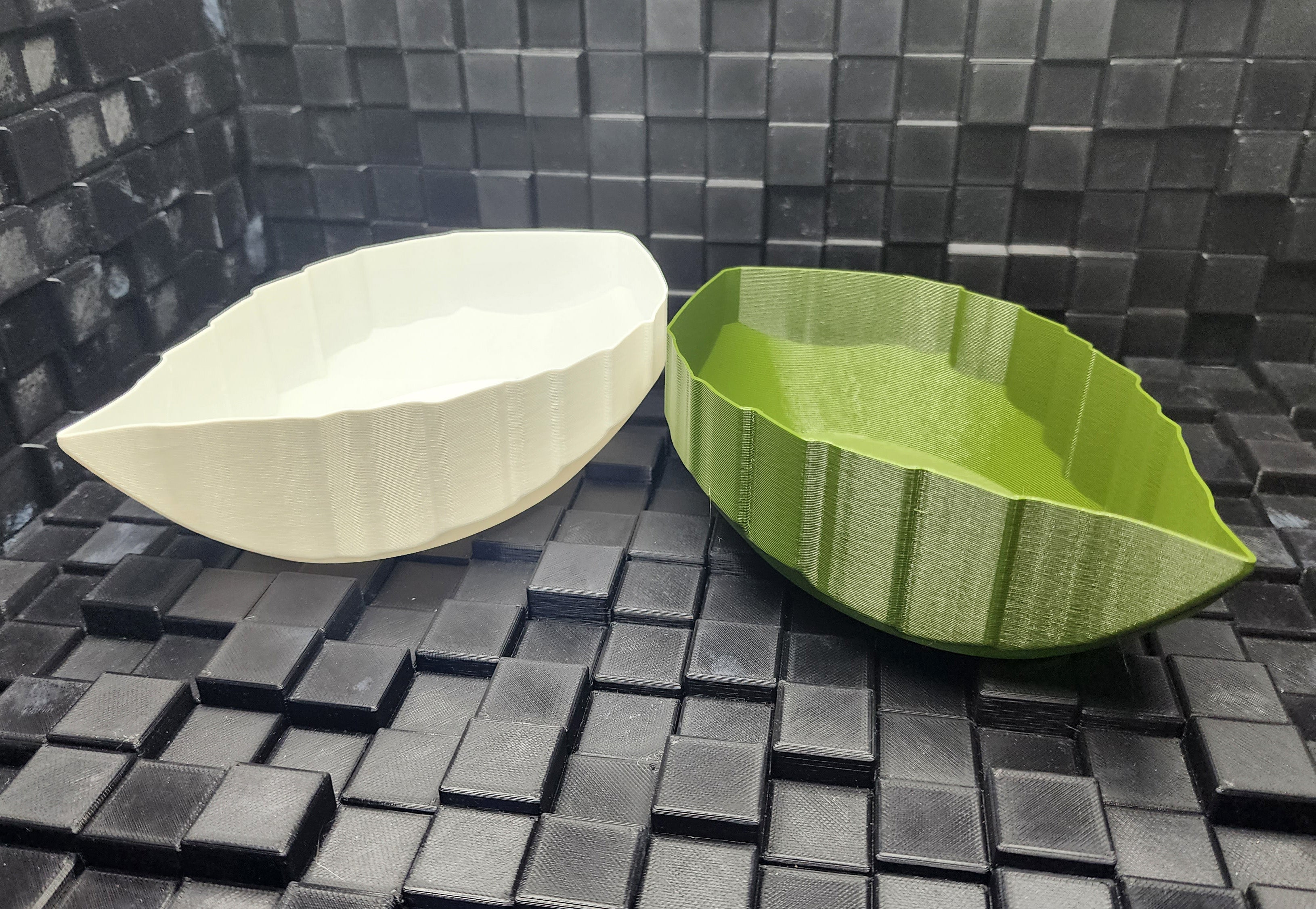 Ash Leaf Bowl - Vase Mode
