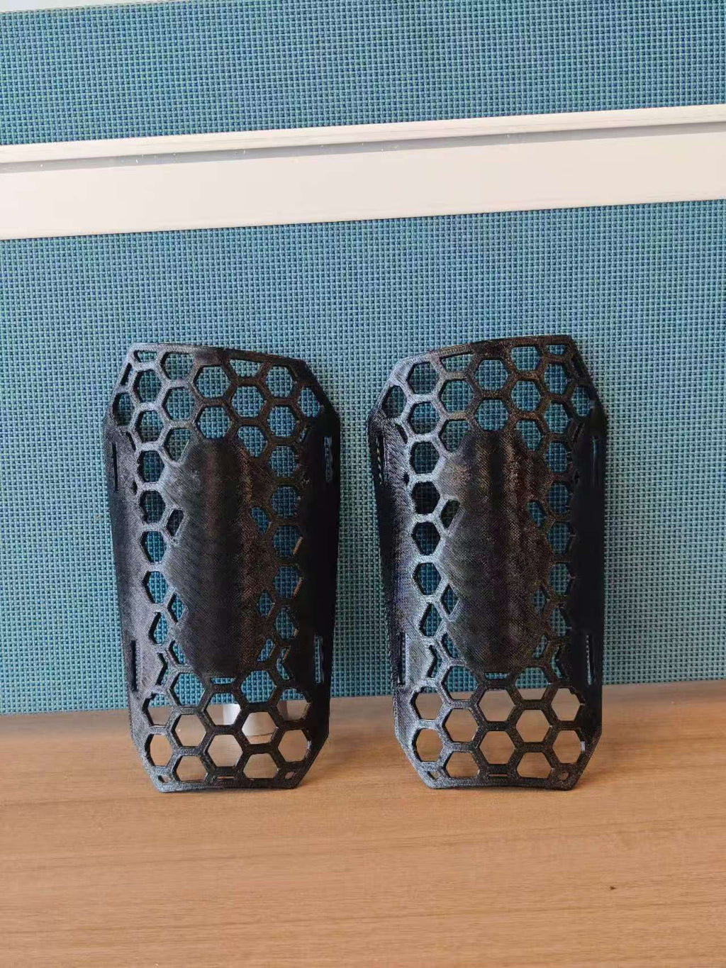 足球胫骨护腿板